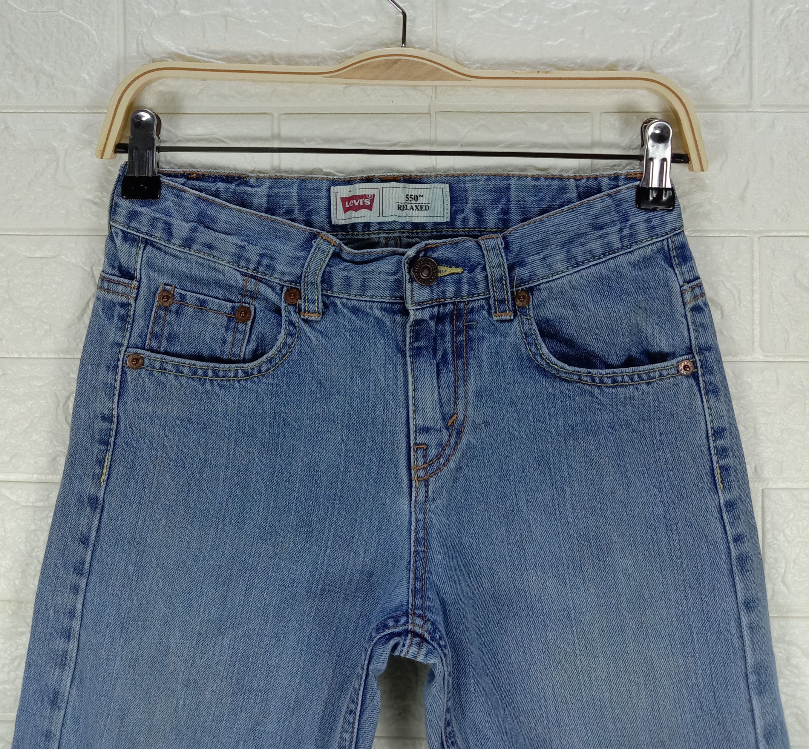 Levi's Vintage Levi's 550 Jeans Relaxed Fit Distressed Denim Size 25" / US 0 / IT 36 - 2 Thumbnail