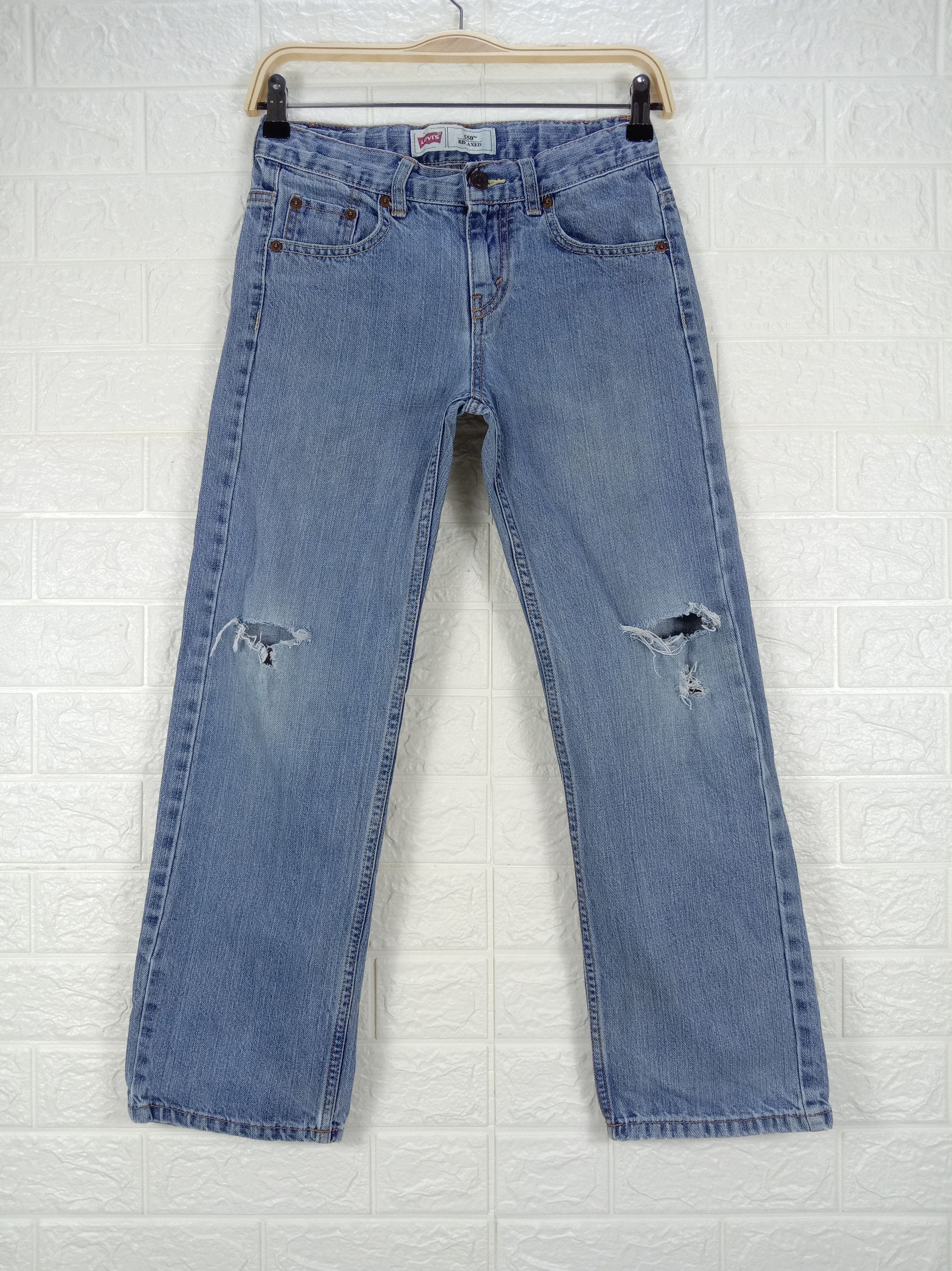 Levi's Vintage Levi's 550 Jeans Relaxed Fit Distressed Denim Size 25" / US 0 / IT 36 - 1 Thumbnail