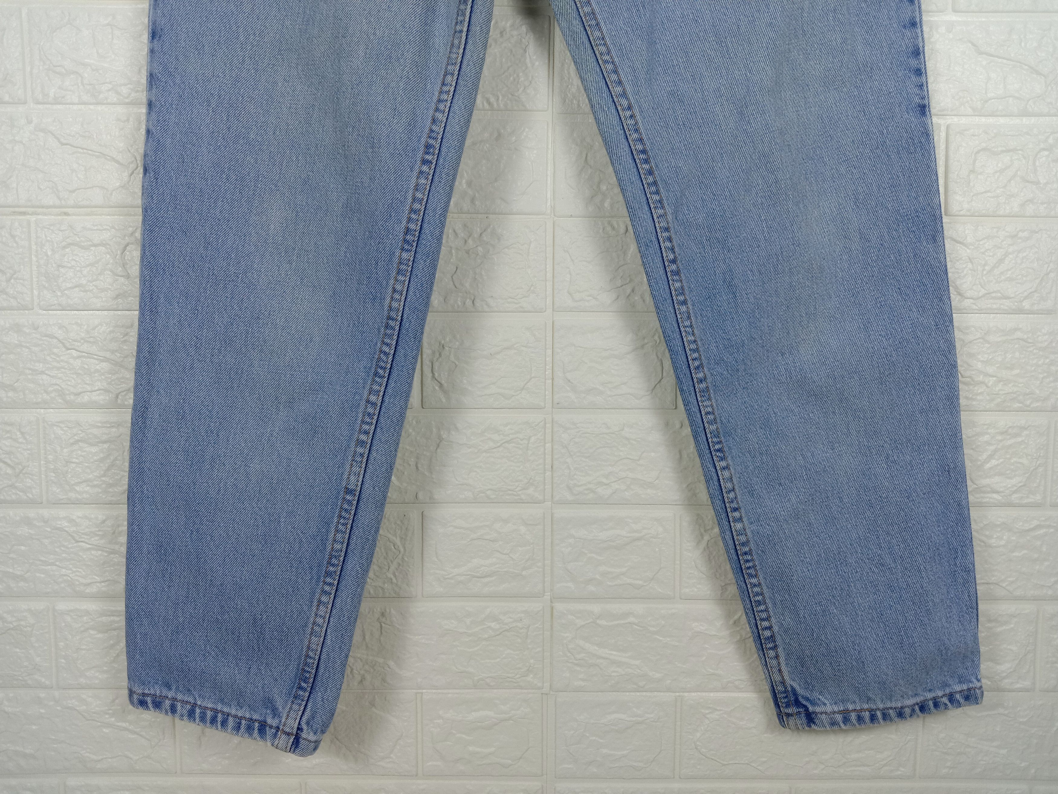 Levi's Vintage Levi's 550 Jeans Relaxed Fit Tapered Leg Denim Size 30" / US 8 / IT 44 - 4 Thumbnail