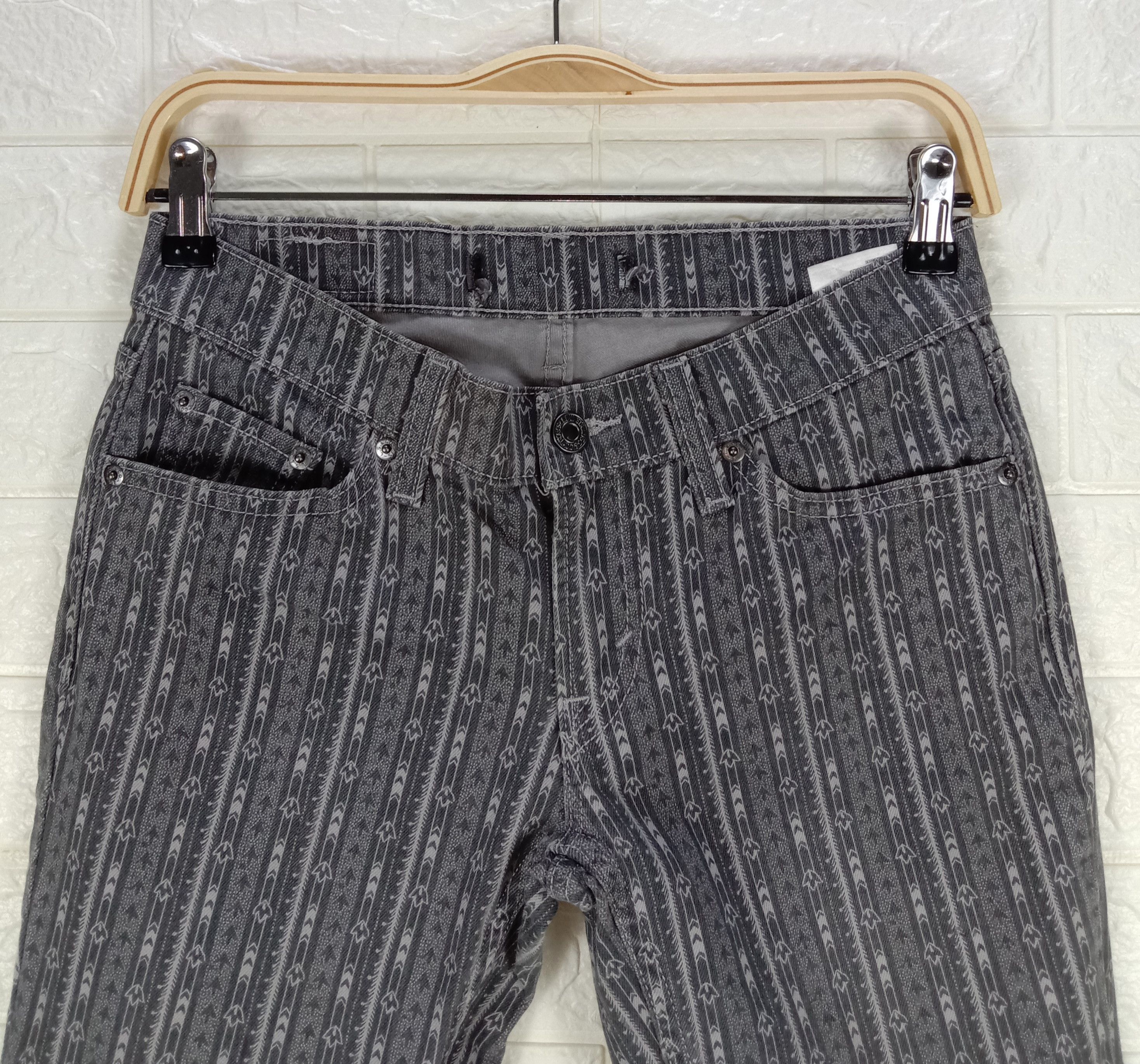 Levi's Vintage Levi's 507 Art Patterns Skinny Jeans Size 27" / US 4 / IT 40 - 2 Thumbnail