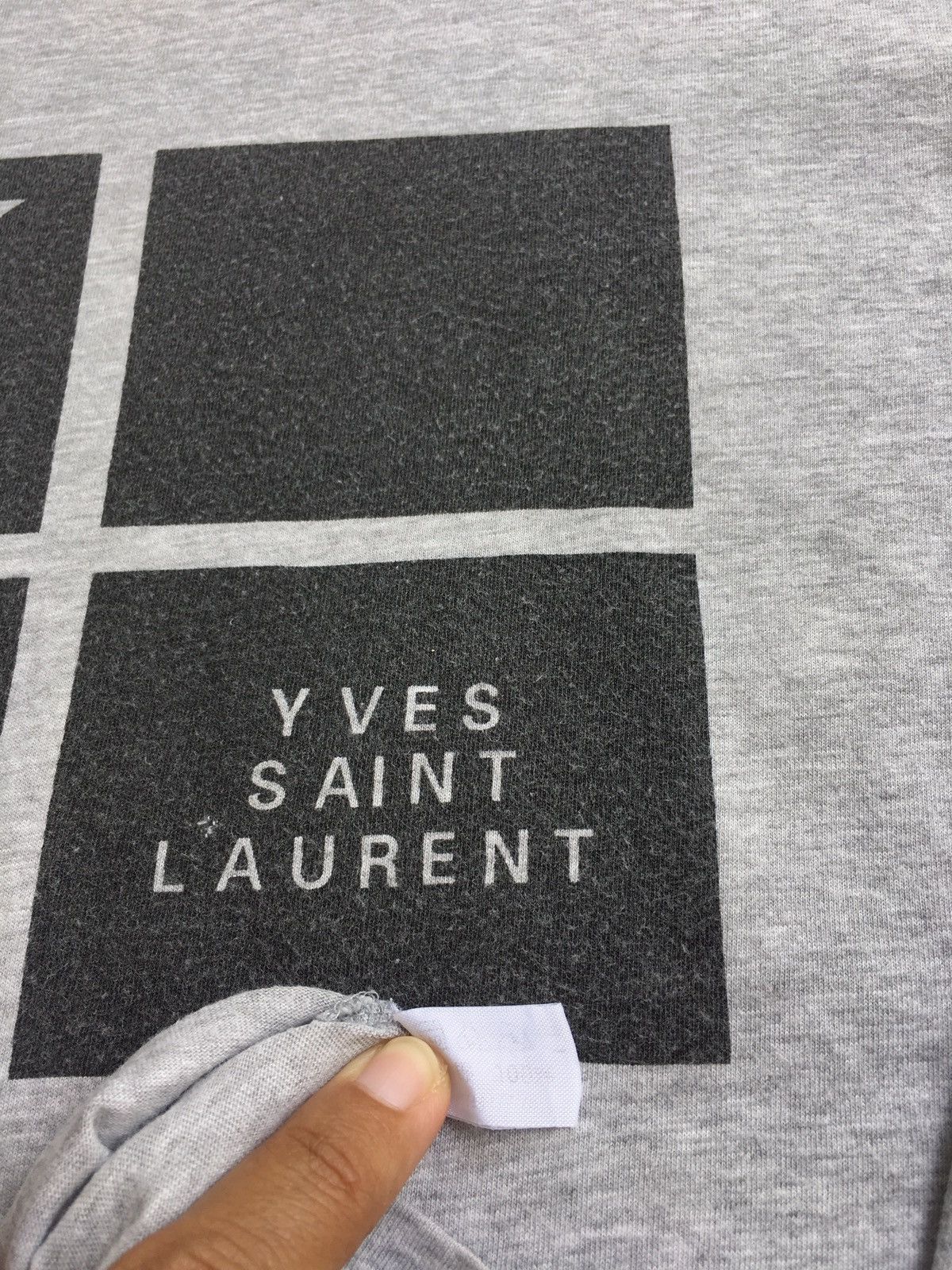 Yves Saint Laurent Vintage YSL Yves Saint Laurent Big Logo Printed Tshirt Size US S / EU 44-46 / 1 - 9 Thumbnail