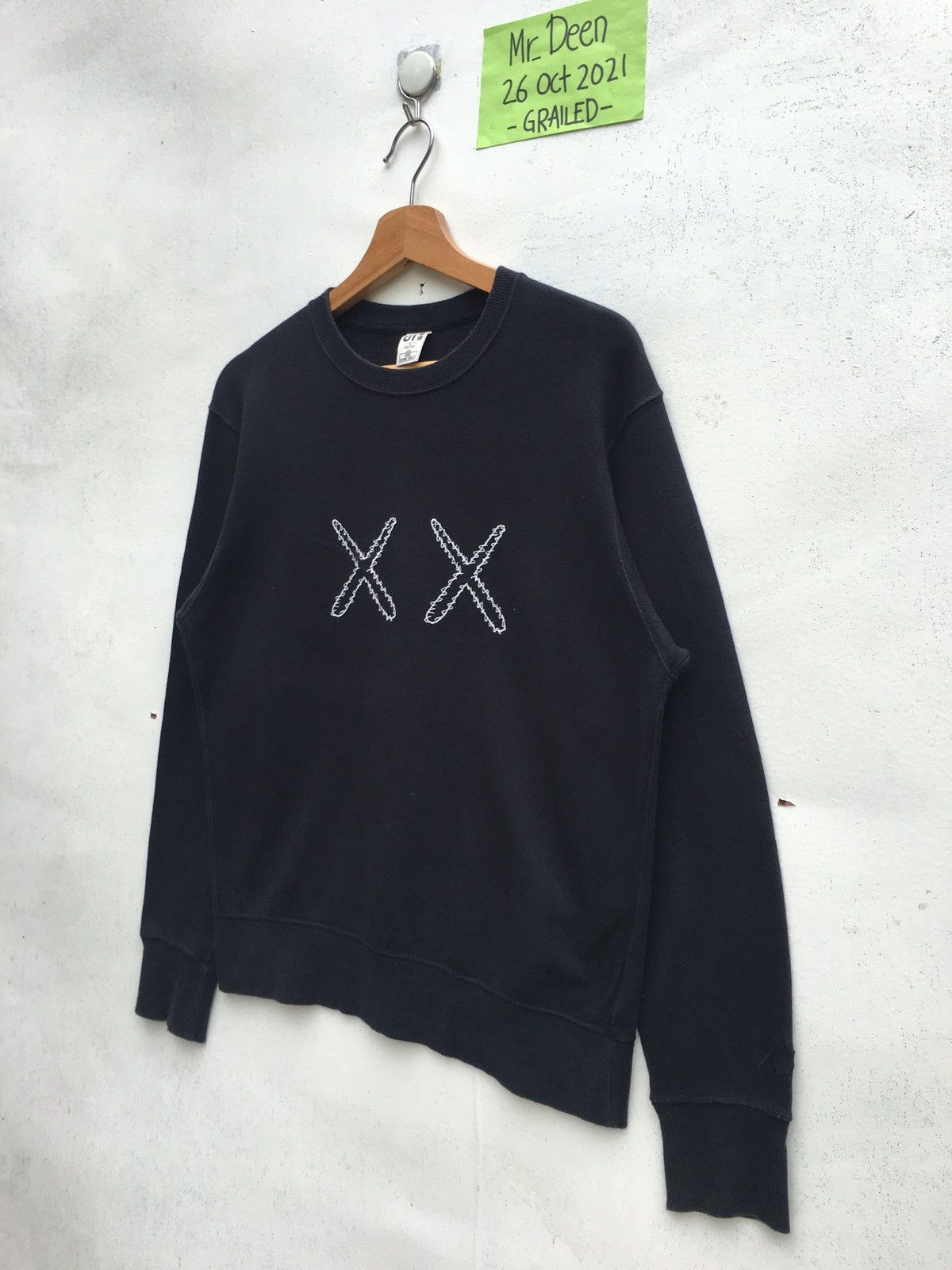 Kaws × Uniqlo Rare Kaws x Uniqlo Sesame Streets Sweatshirt Size US M / EU 48-50 / 2 - 3 Thumbnail