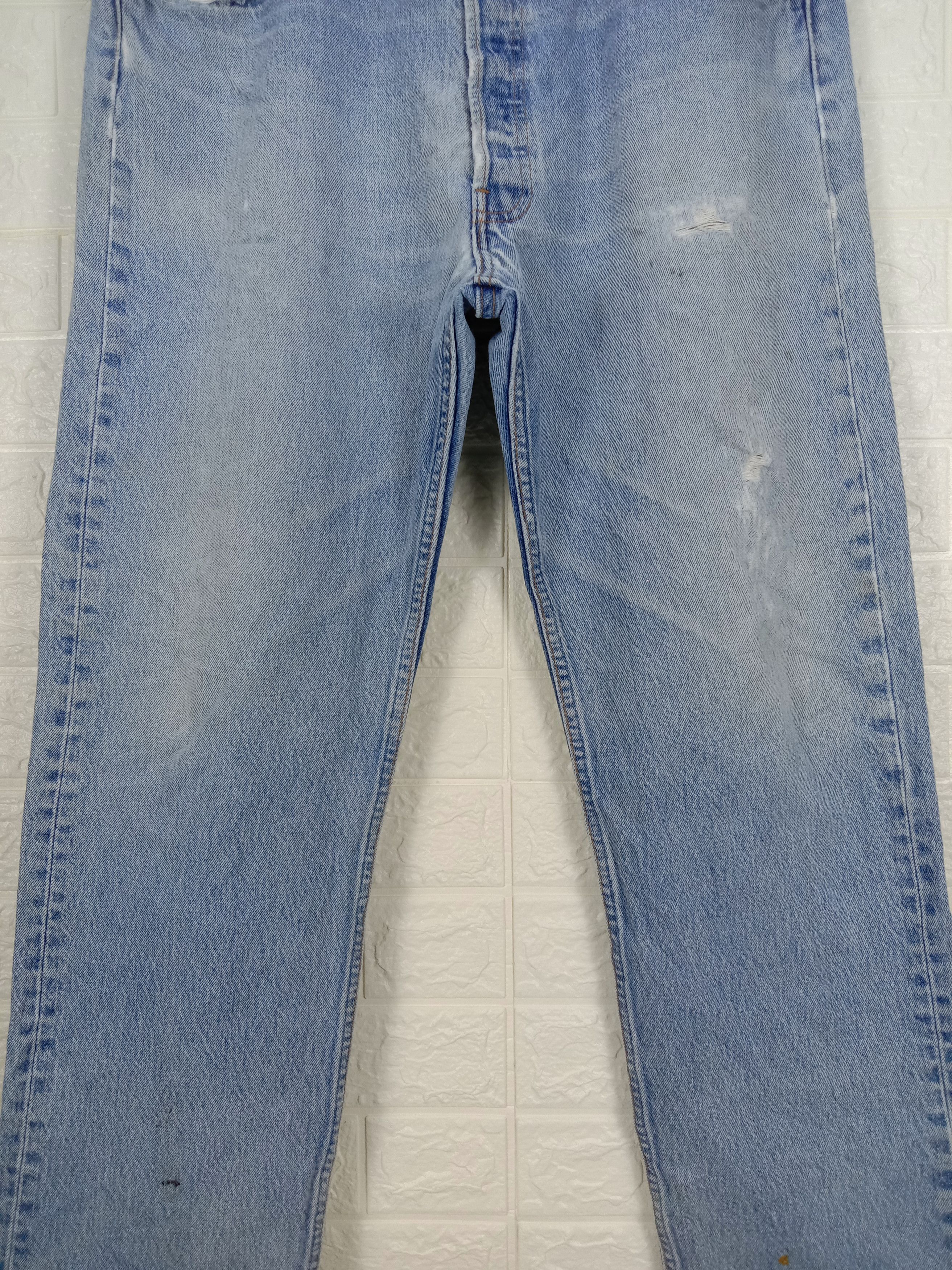 Levi's Vintage 90s Levi's 501xx Jeans Light Wash Distressed Denim Size US 36 / EU 52 - 3 Thumbnail