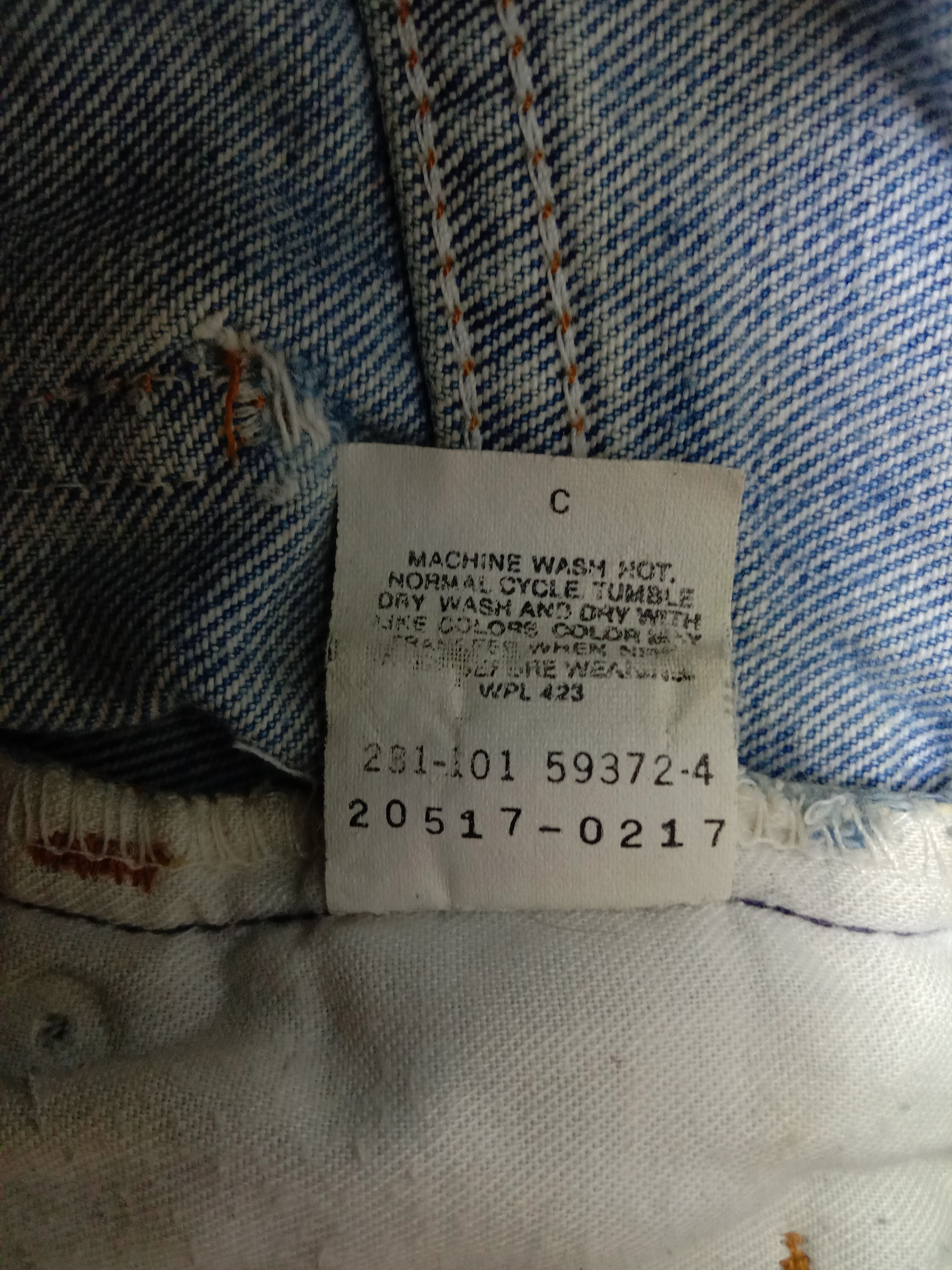 Levi's Vintage Levi's 517 Flare Jeans Light Wash Distressed Denim Size US 34 / EU 50 - 15 Thumbnail