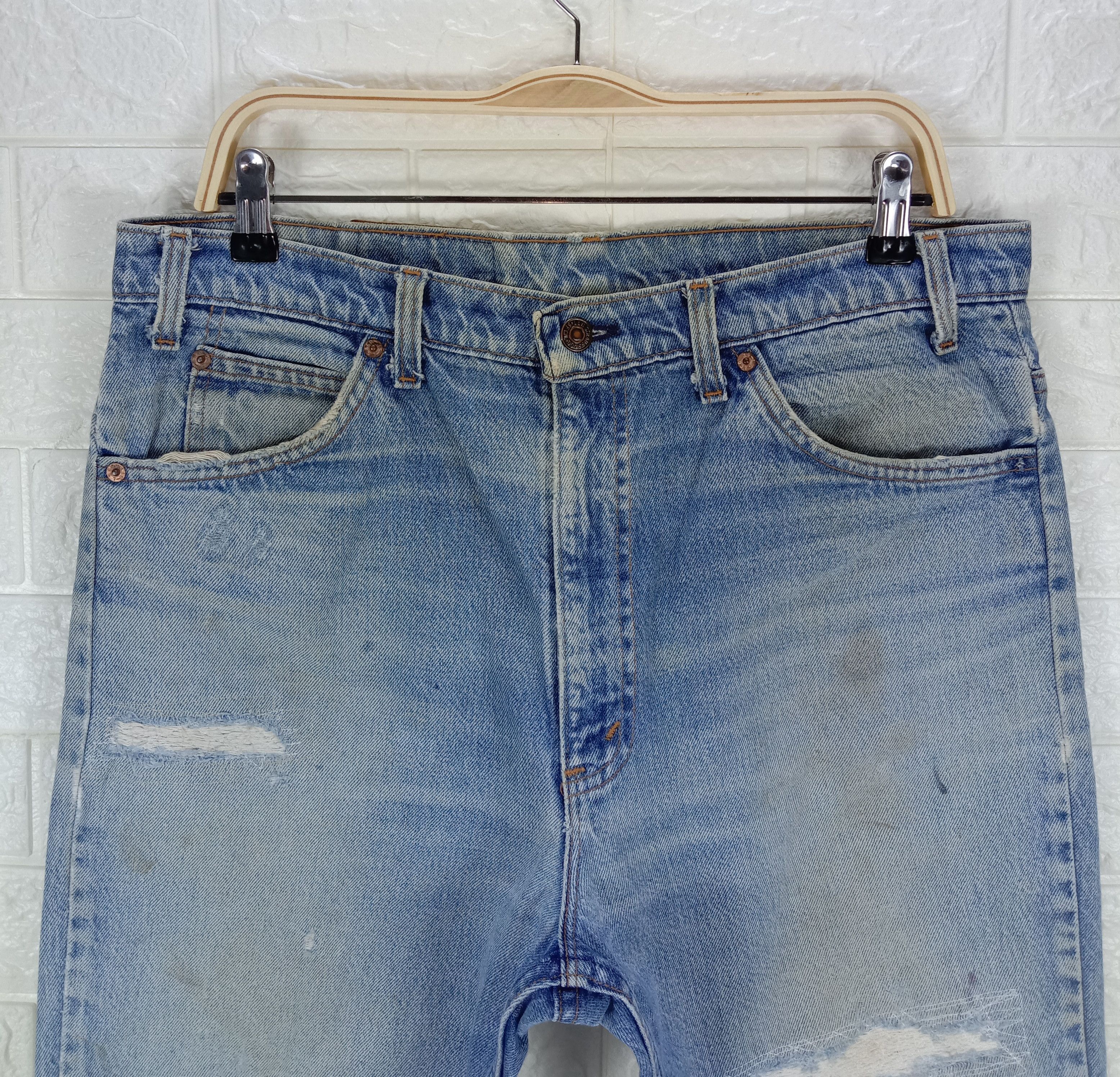 Levi's Vintage Levi's 517 Flare Jeans Light Wash Distressed Denim Size US 34 / EU 50 - 2 Thumbnail