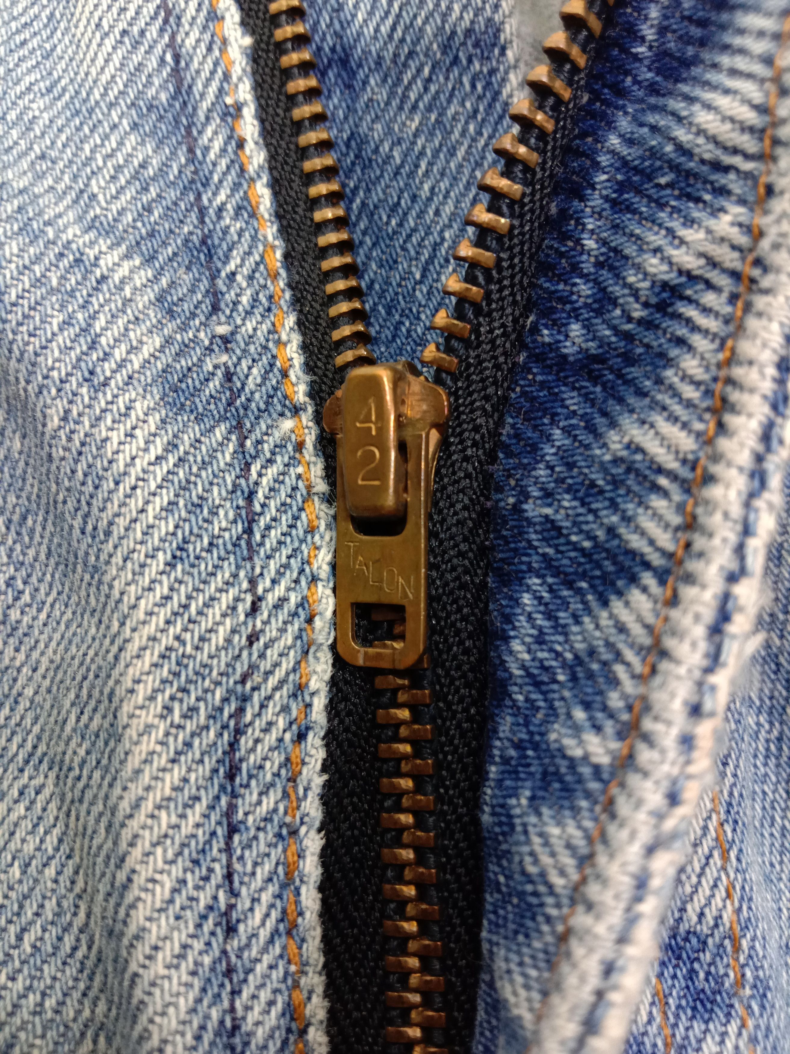 Levi's Vintage Levi's 517 Flare Jeans Light Wash Distressed Denim Size US 34 / EU 50 - 12 Thumbnail