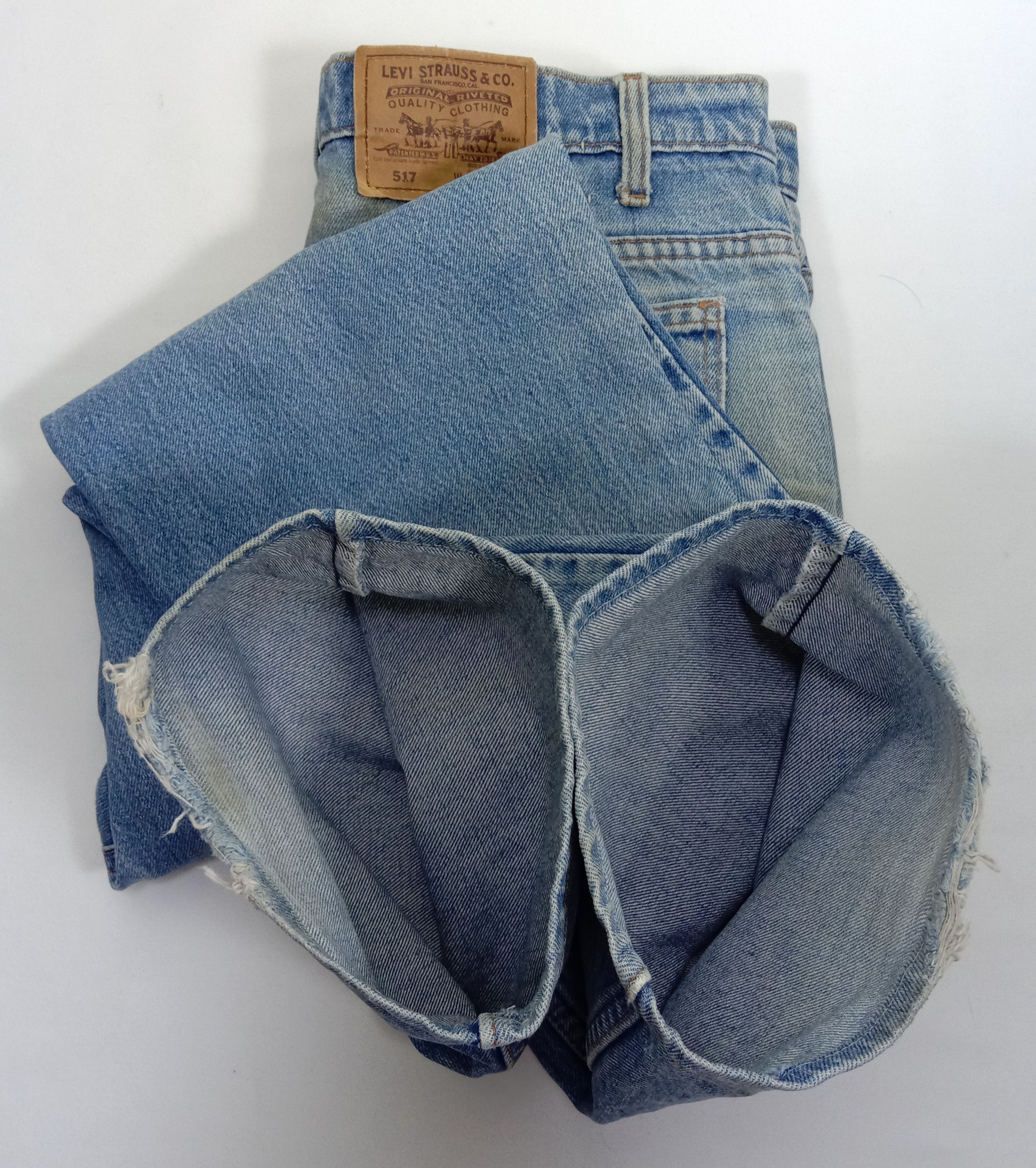 Levi's Vintage Levi's 517 Flare Jeans Light Wash Distressed Denim Size US 34 / EU 50 - 18 Thumbnail