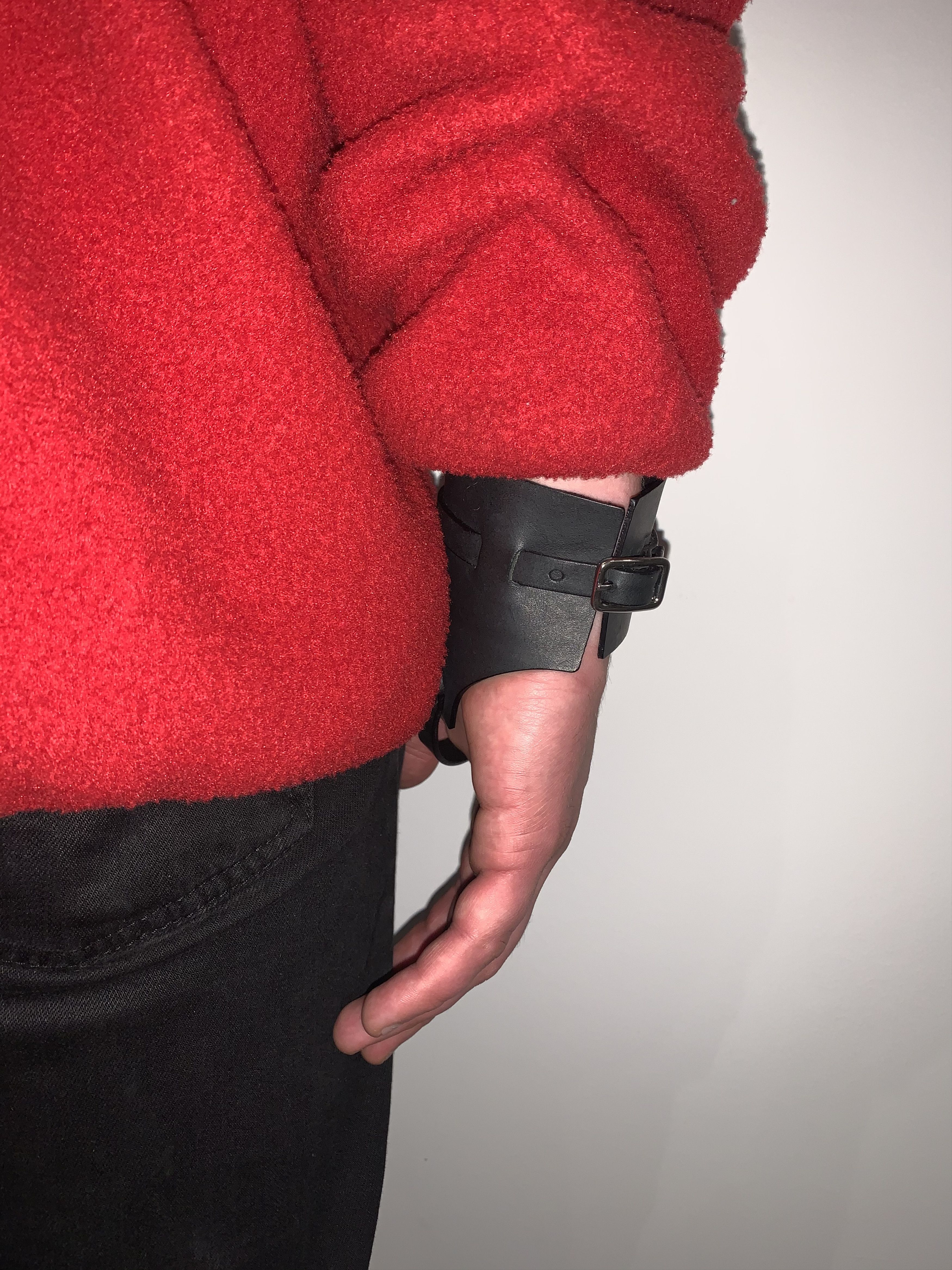 Maison Margiela AW09/10 Reedition Maison Margiela X H&M Leather Wristband Size ONE SIZE - 3 Thumbnail