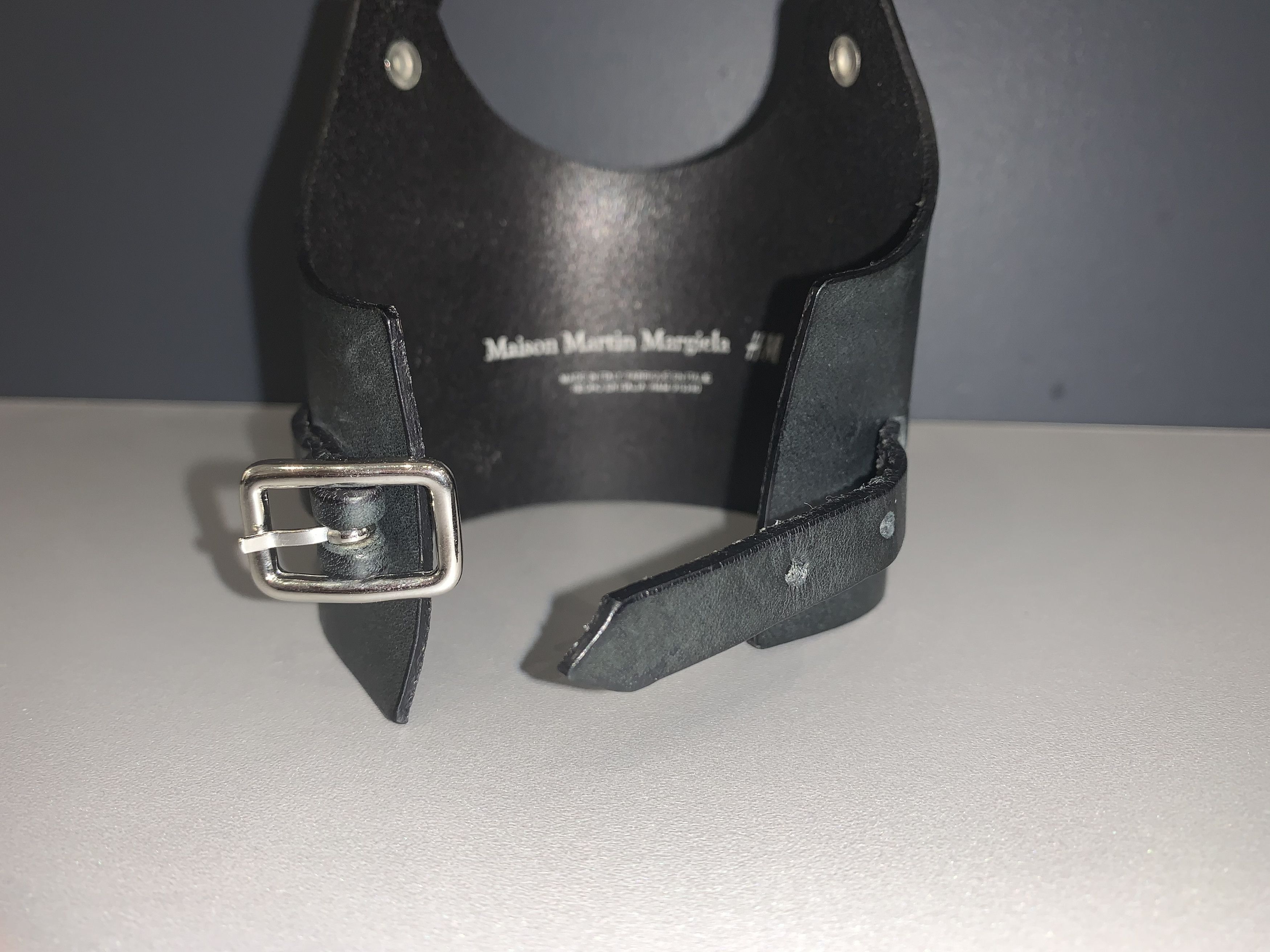 Maison Margiela AW09/10 Reedition Maison Margiela X H&M Leather Wristband Size ONE SIZE - 9 Thumbnail