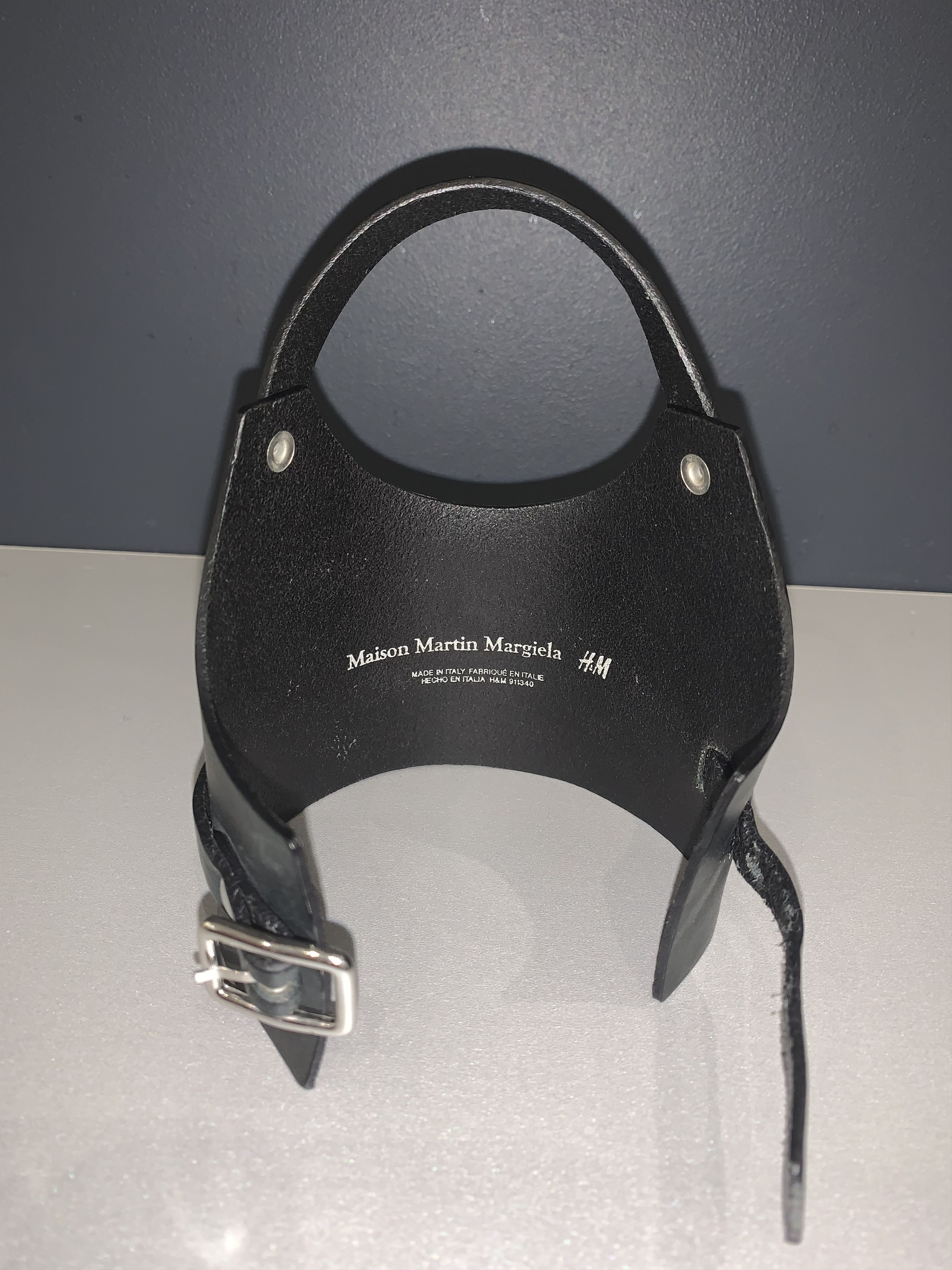 Maison Margiela AW09/10 Reedition Maison Margiela X H&M Leather Wristband Size ONE SIZE - 7 Thumbnail
