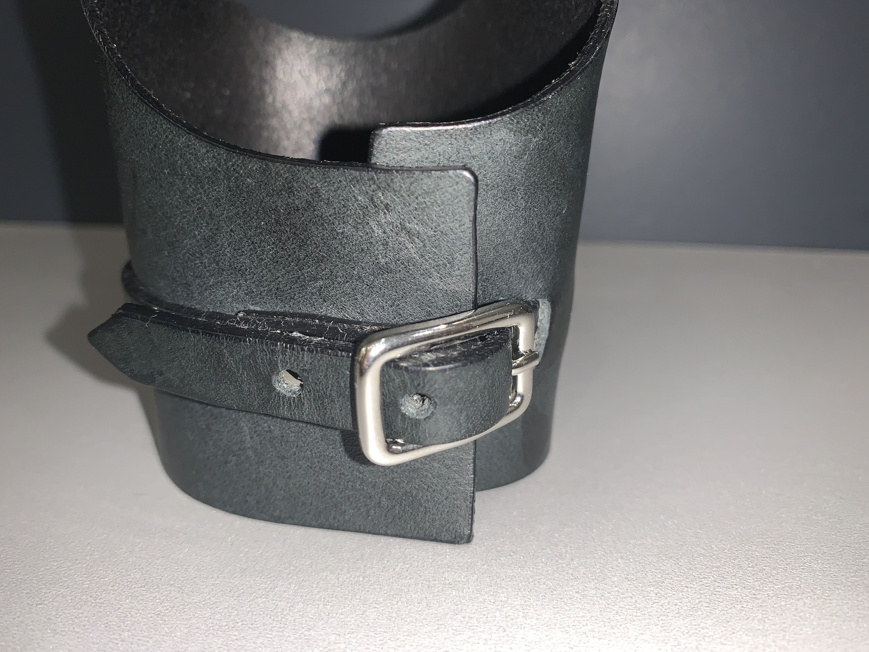 Maison Margiela AW09/10 Reedition Maison Margiela X H&M Leather Wristband Size ONE SIZE - 6 Thumbnail