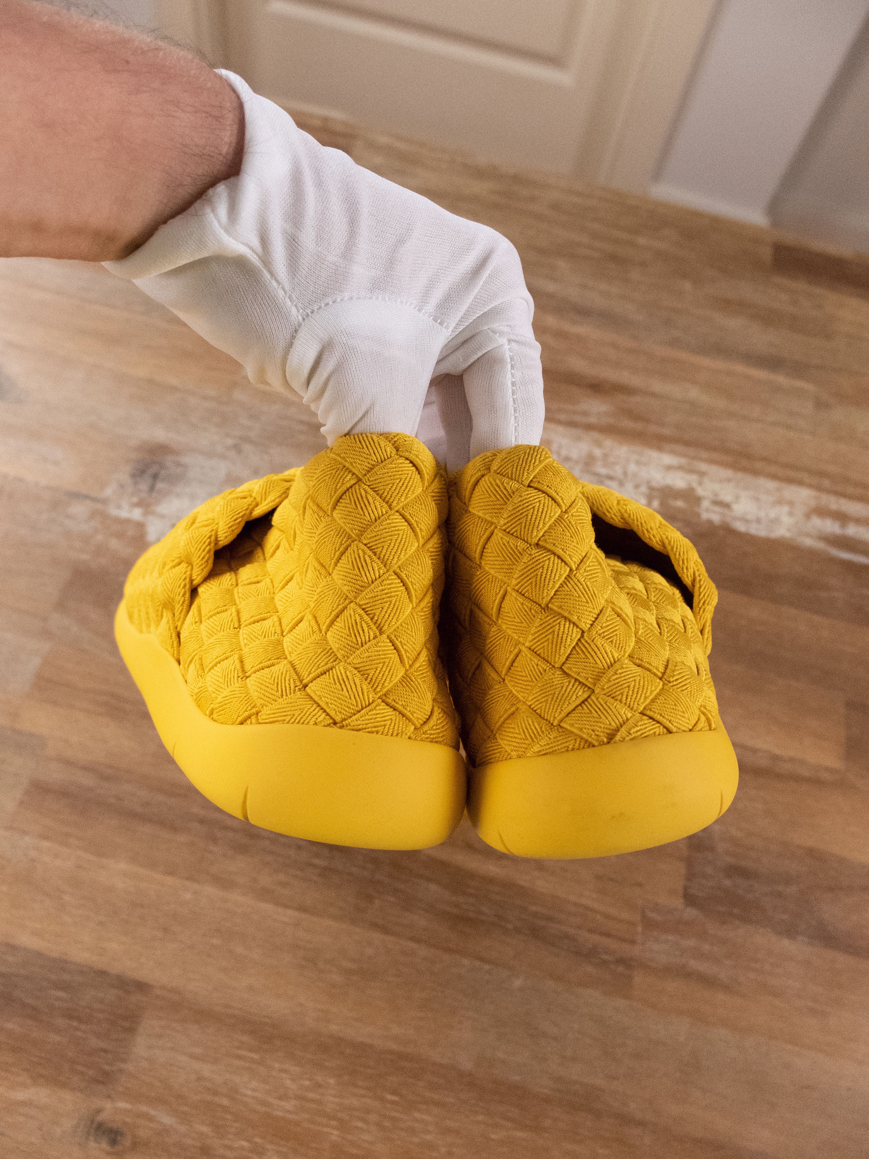 Bottega Veneta $950 BOTTEGA VENETA Plat yellow woven low sneakers 8 US / 41 Size US 8 / EU 41 - 4 Thumbnail