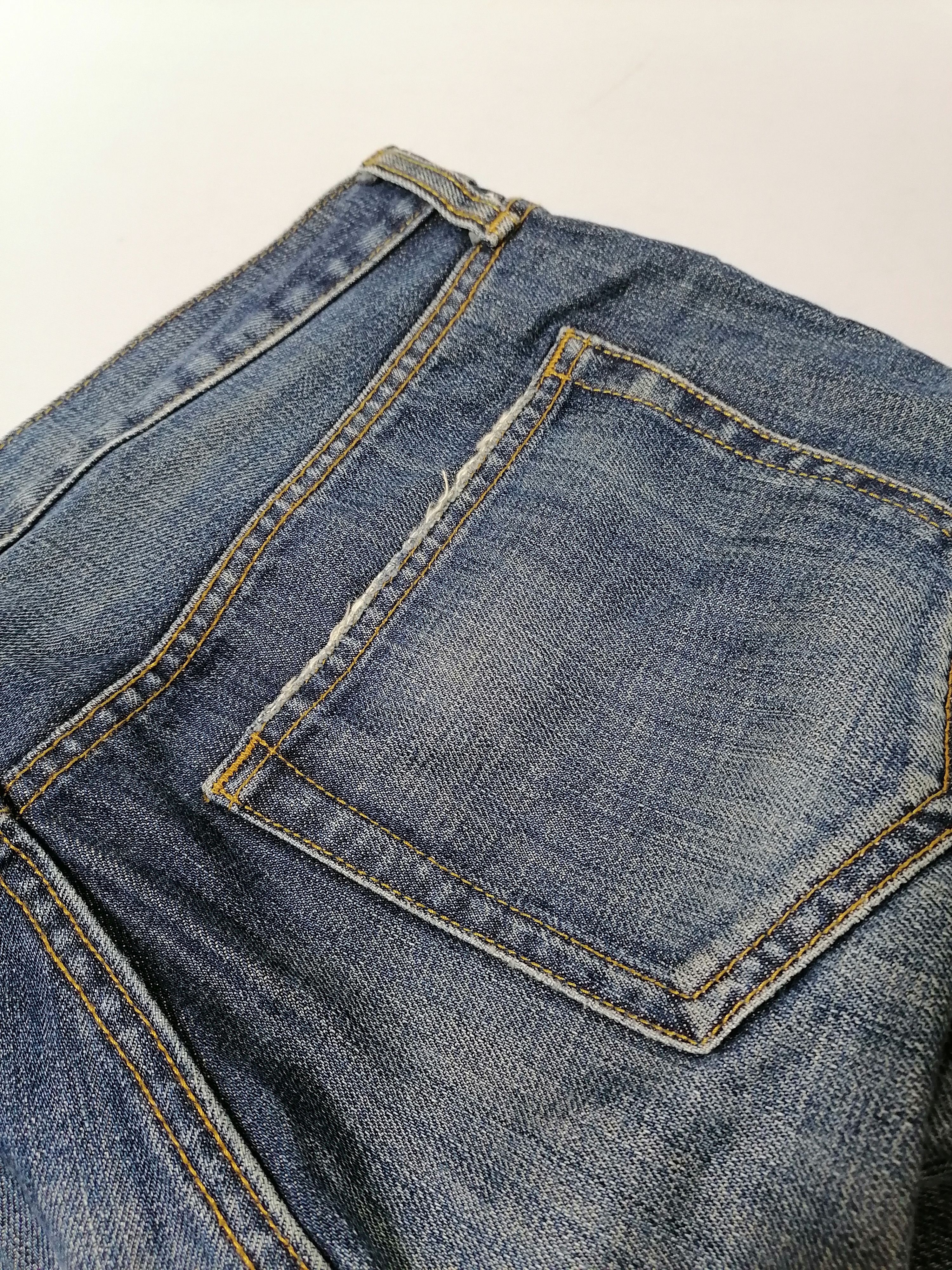 Uniqlo Uniqlo Denim Jeans Size US 34 / EU 50 - 2 Thumbnail