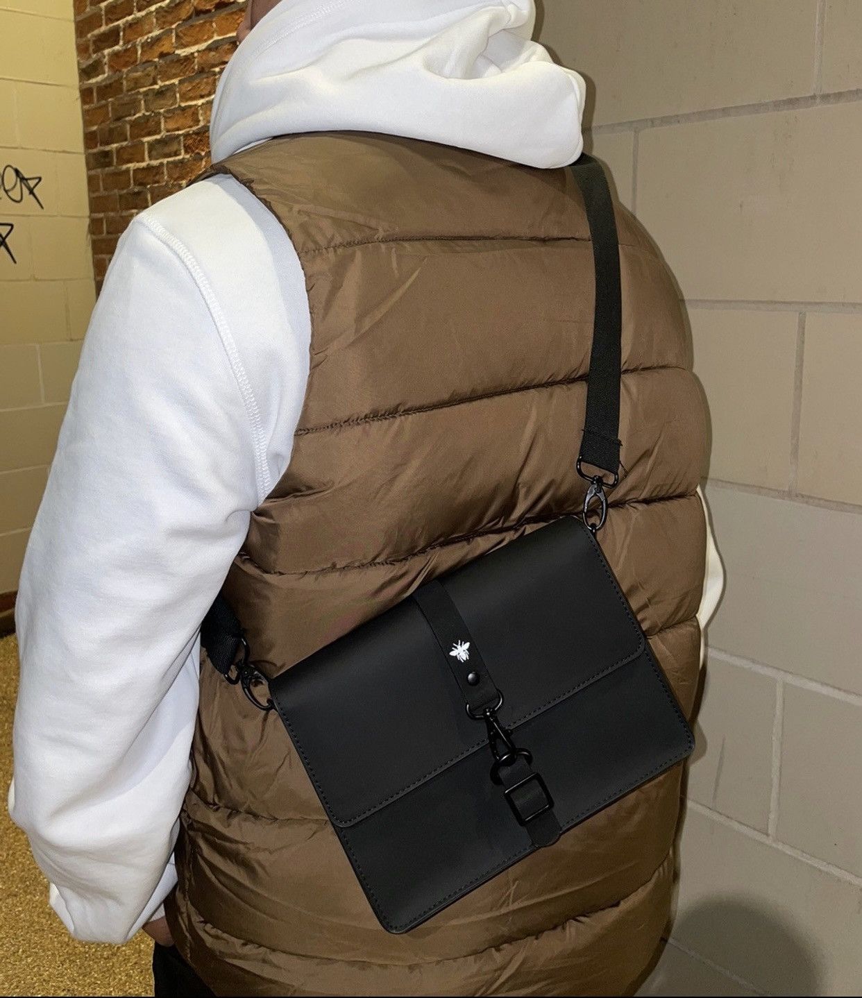 Dior DIOR Beauté Bee Logo Messenger Bag y2k archive grunge punk Grailed