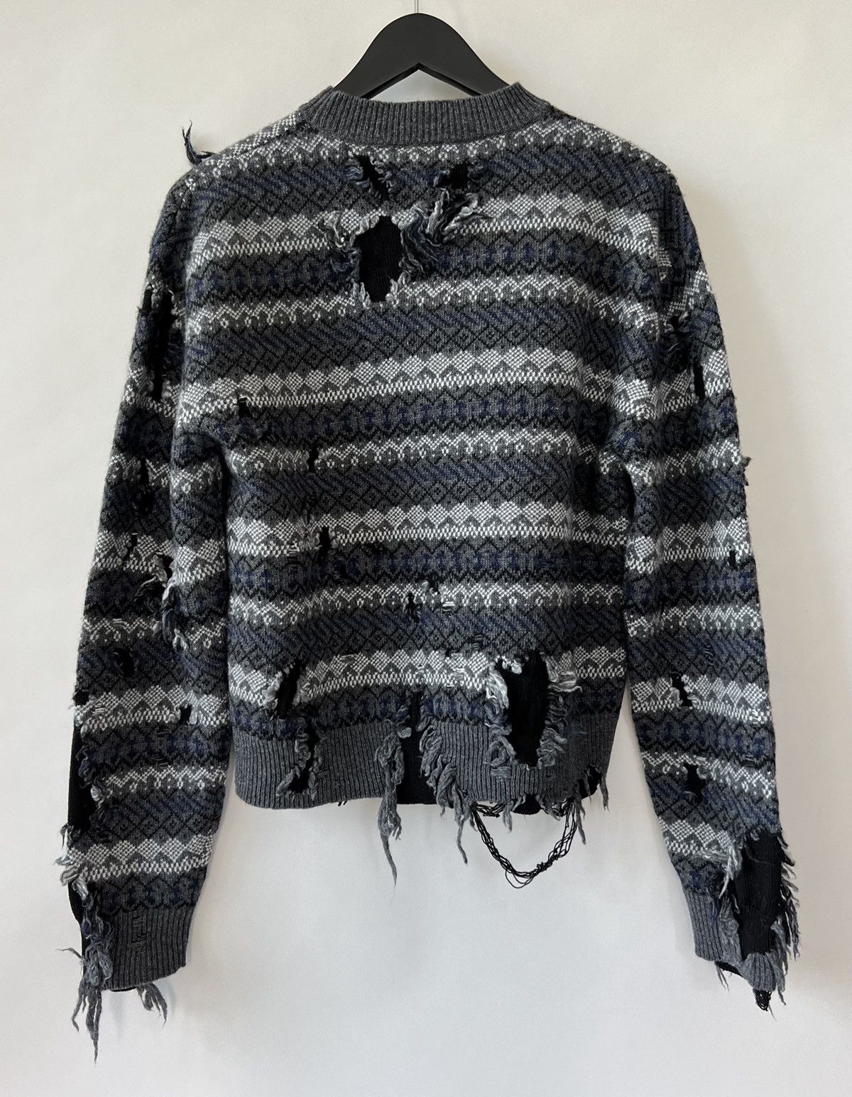 Balenciaga $1.5K Value Balenciaga Grey Destroyed Fair Isle Sweater Size US S / EU 44-46 / 1 - 2 Thumbnail