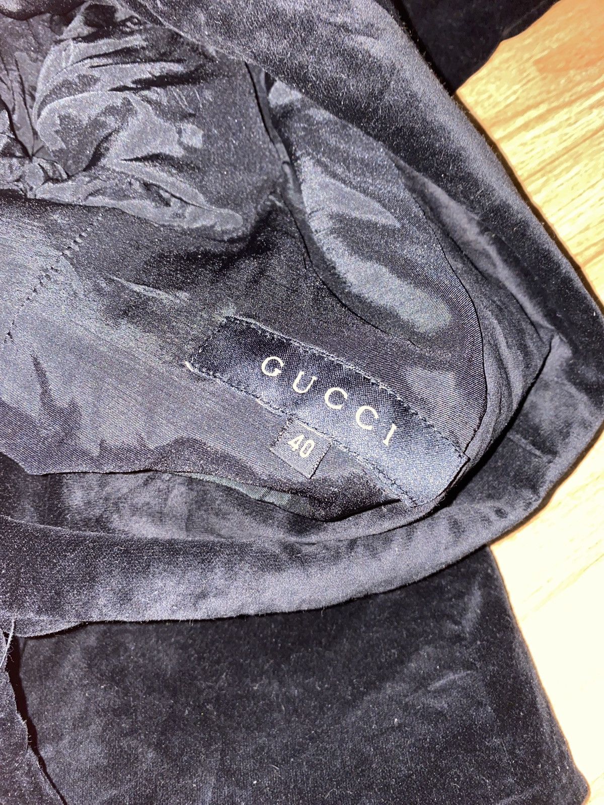 Gucci 🔥SALE🔥GUCCI VELVET STYLE MADE IN ITALY SIZE 40 Size US S / EU 44-46 / 1 - 9 Thumbnail