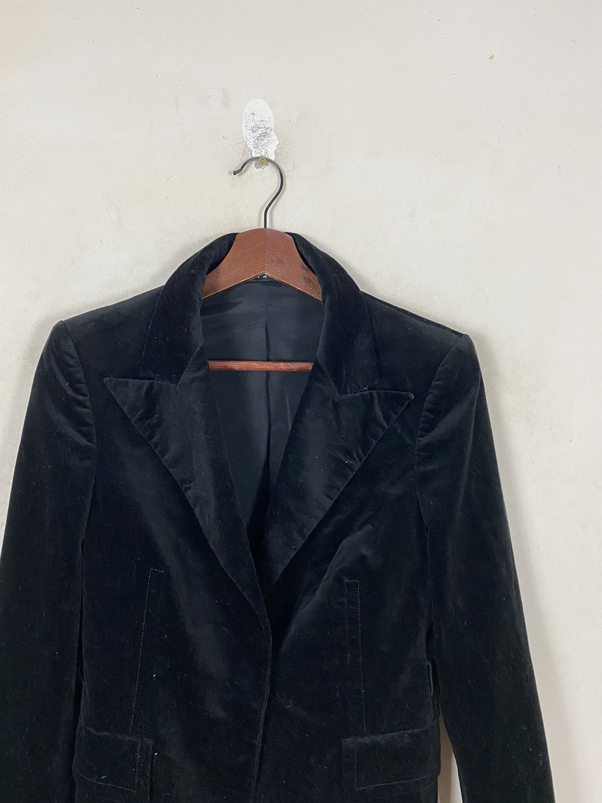 Gucci 🔥SALE🔥GUCCI VELVET STYLE MADE IN ITALY SIZE 40 Size US S / EU 44-46 / 1 - 8 Thumbnail
