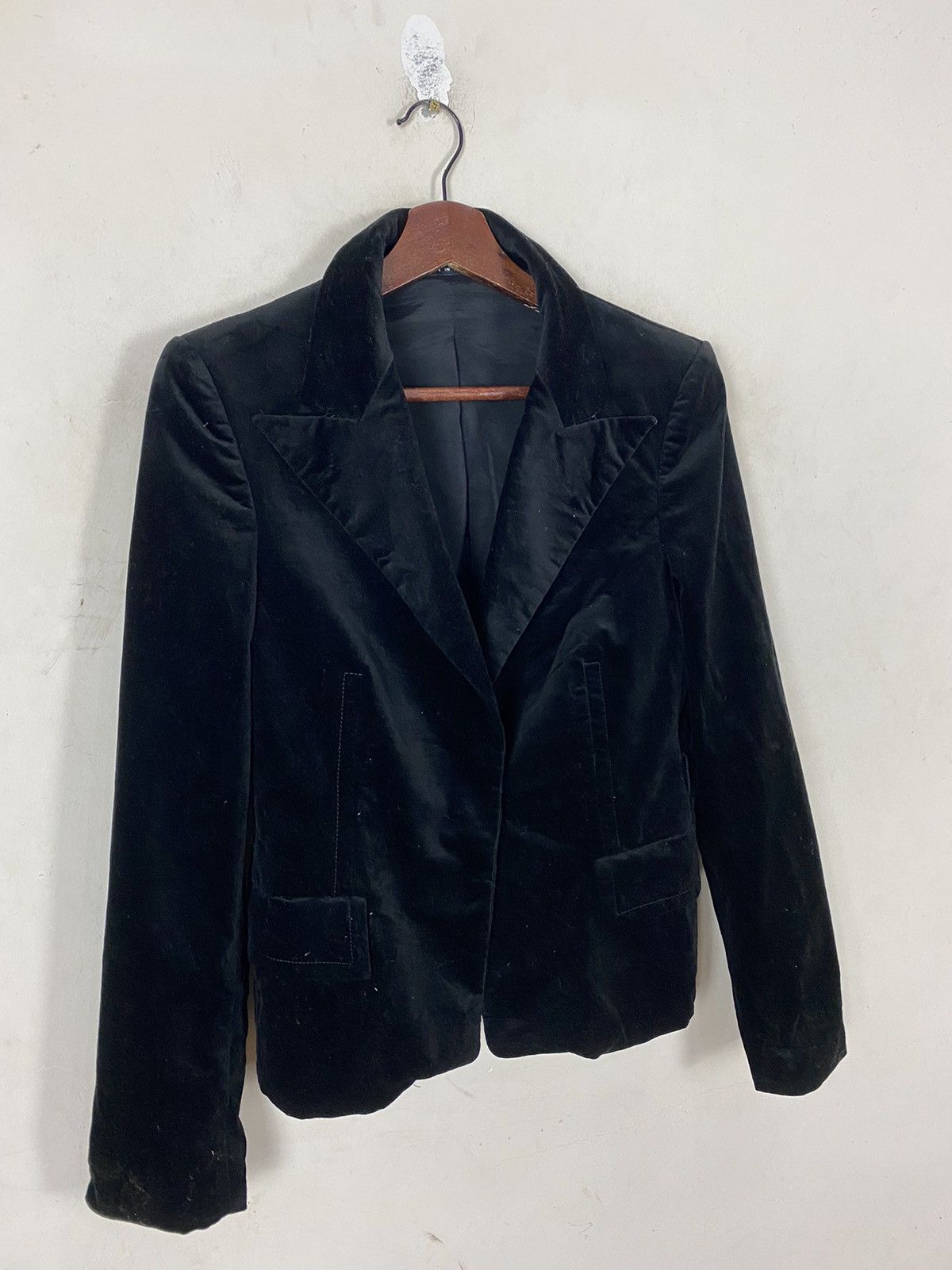 Gucci 🔥SALE🔥GUCCI VELVET STYLE MADE IN ITALY SIZE 40 Size US S / EU 44-46 / 1 - 6 Thumbnail