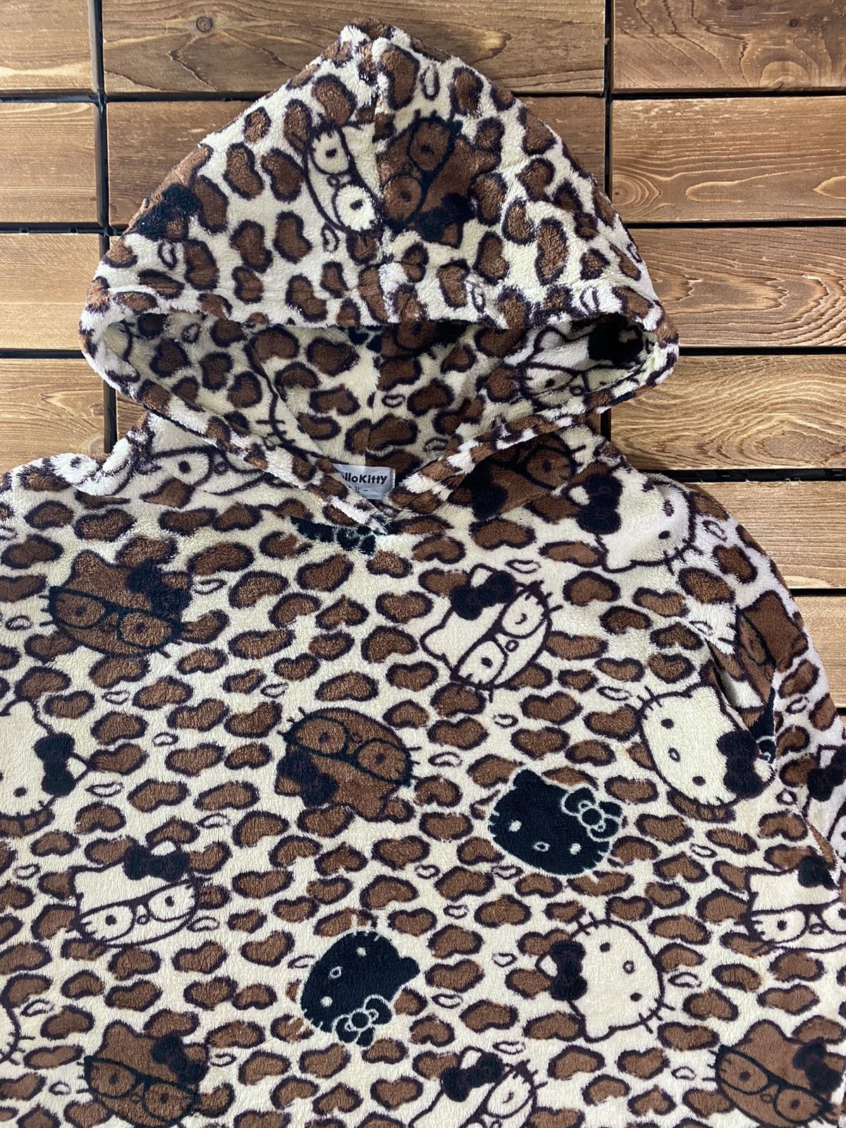 Japanese Brand × Vintage Vintage Hello Kitty Leopard All Over Fleece with Hoodie 3L Size L / US 10 / IT 46 - 4 Thumbnail