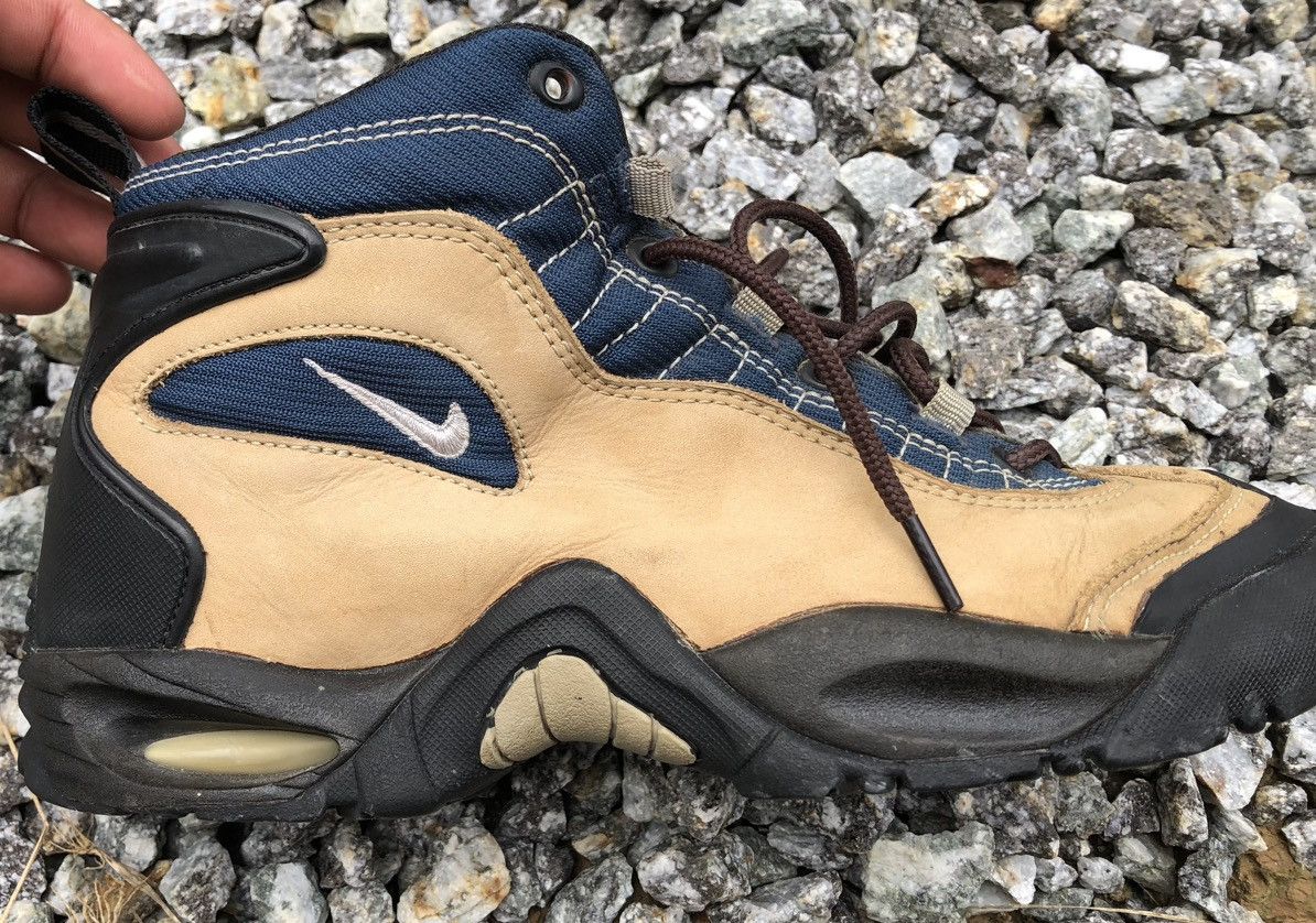 Nike ACG × Vintage Vintage Nike Air ACG 90’ Leather Hiking Shoes Size US 9.5 / EU 42-43 - 10 Thumbnail