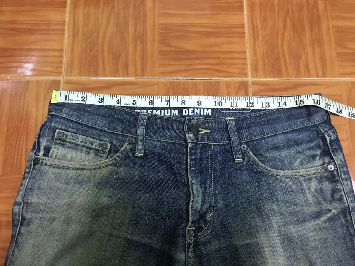 Old Navy “Men’s Blue Faded Straight-Leg Jeans Distressed Vintage Wash Size US 33 - 11 Thumbnail