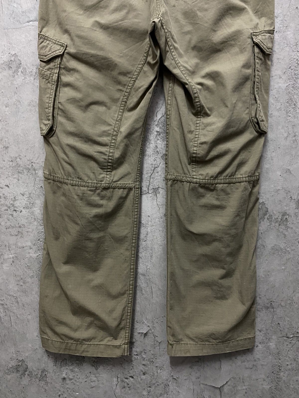 Carhartt × Vintage Vintage Carhartt Technical Cargo Multi Pocket Relaxed Fit Size US 36 / EU 52 - 12 Thumbnail