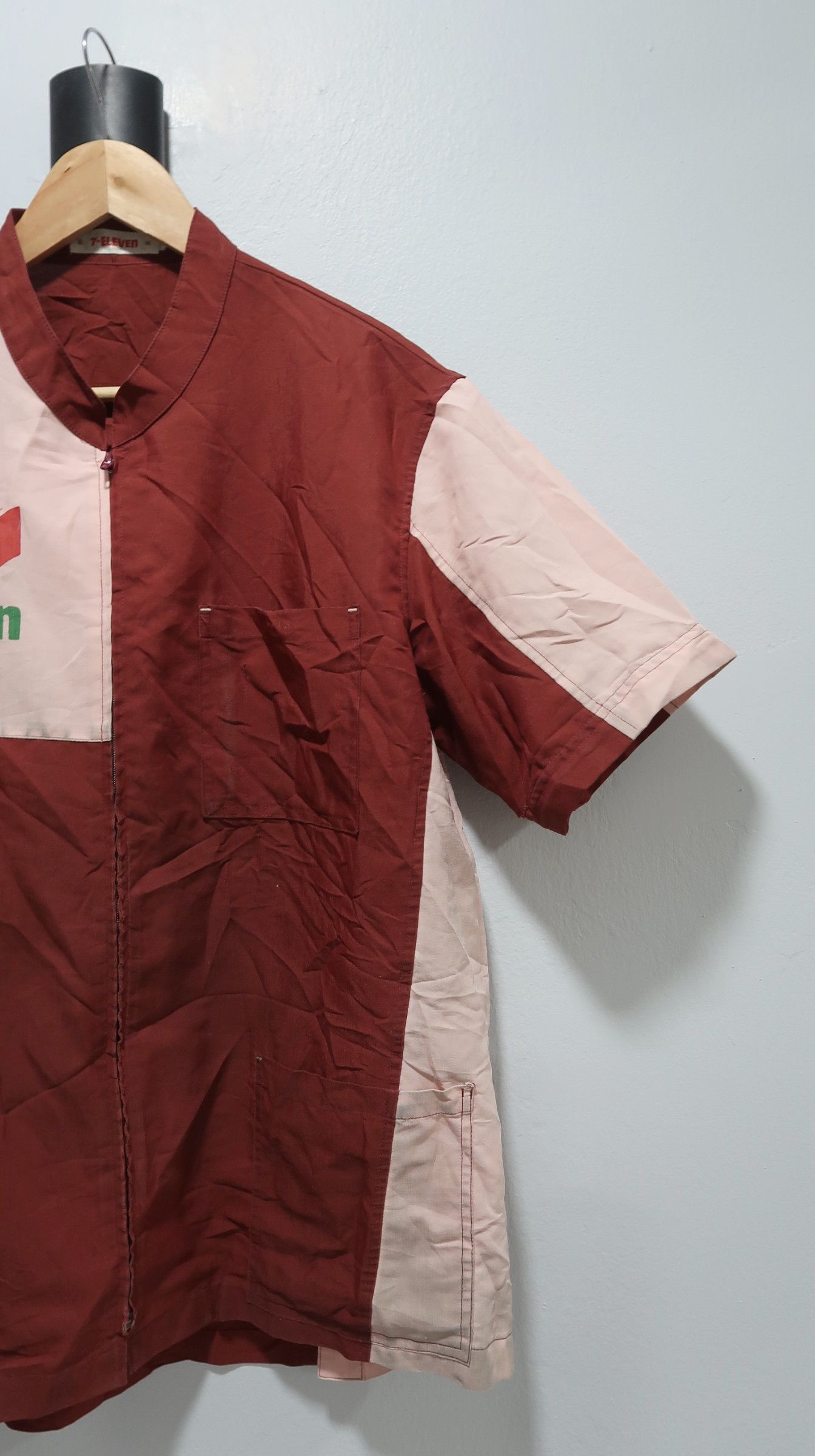 Japanese Brand Vintage 7-Eleven Uniform Workers Collection Shirts Size US L / EU 52-54 / 3 - 12 Thumbnail