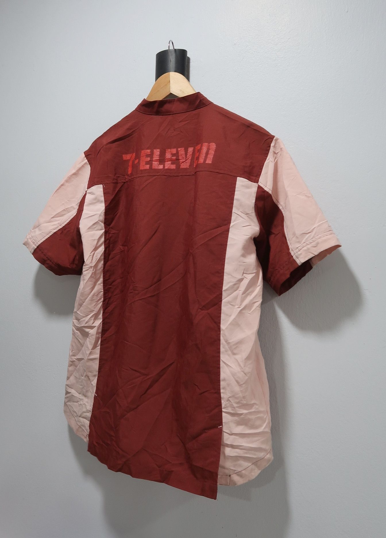 Japanese Brand Vintage 7-Eleven Uniform Workers Collection Shirts Size US L / EU 52-54 / 3 - 7 Thumbnail