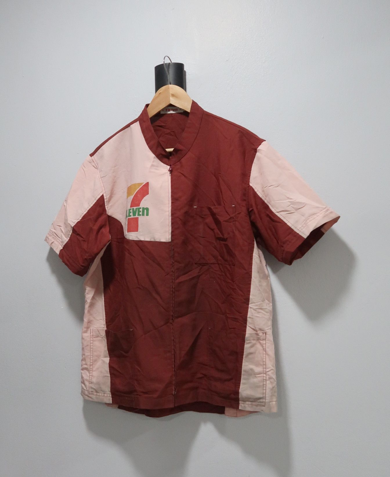 Japanese Brand Vintage 7-Eleven Uniform Workers Collection Shirts Size US L / EU 52-54 / 3 - 2 Thumbnail