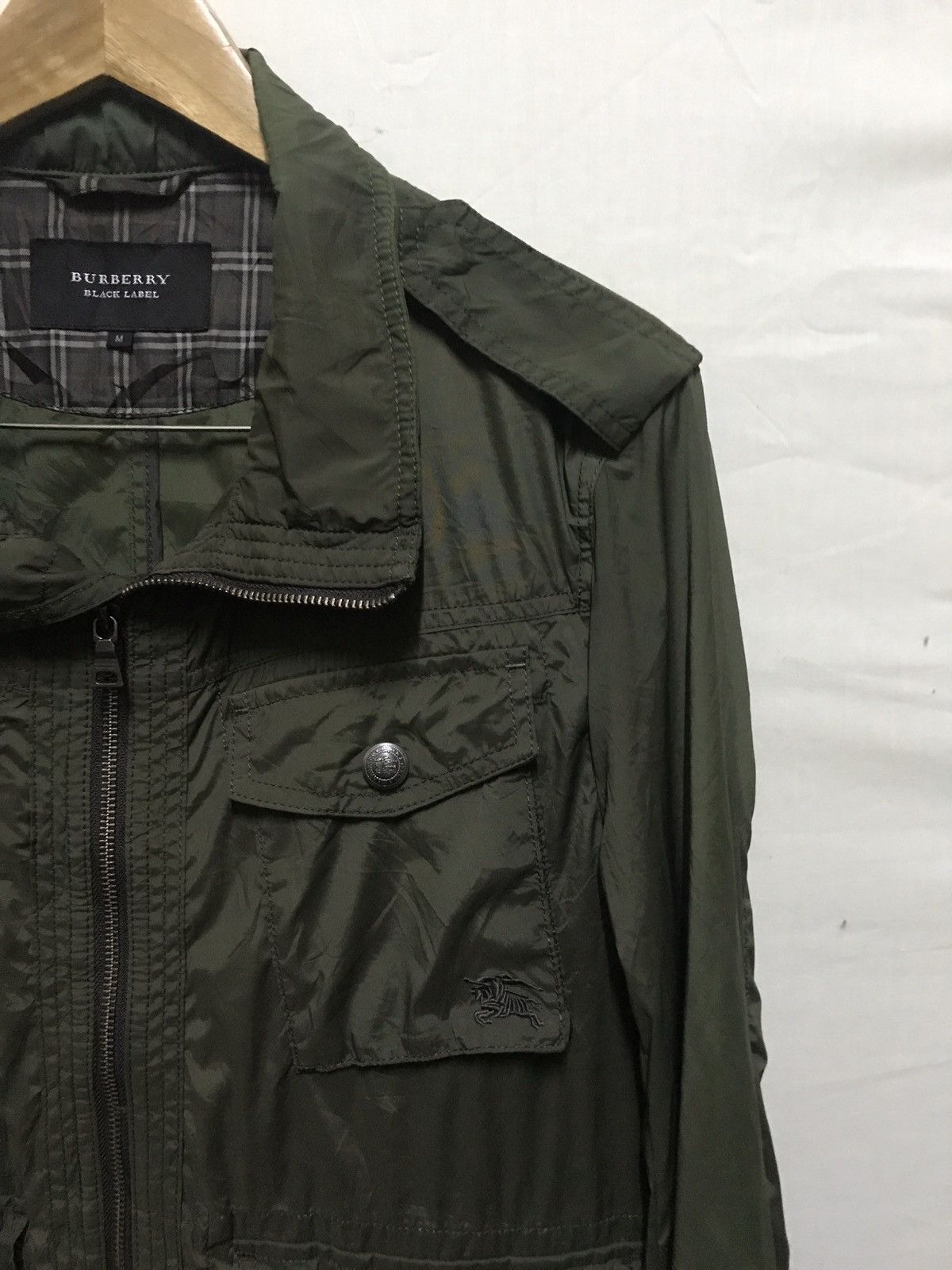 Black Label BURBERRY BLACK LABEL NYLON ZIPPER JACKET GREEN ARMY Size US M / EU 48-50 / 2 - 4 Thumbnail