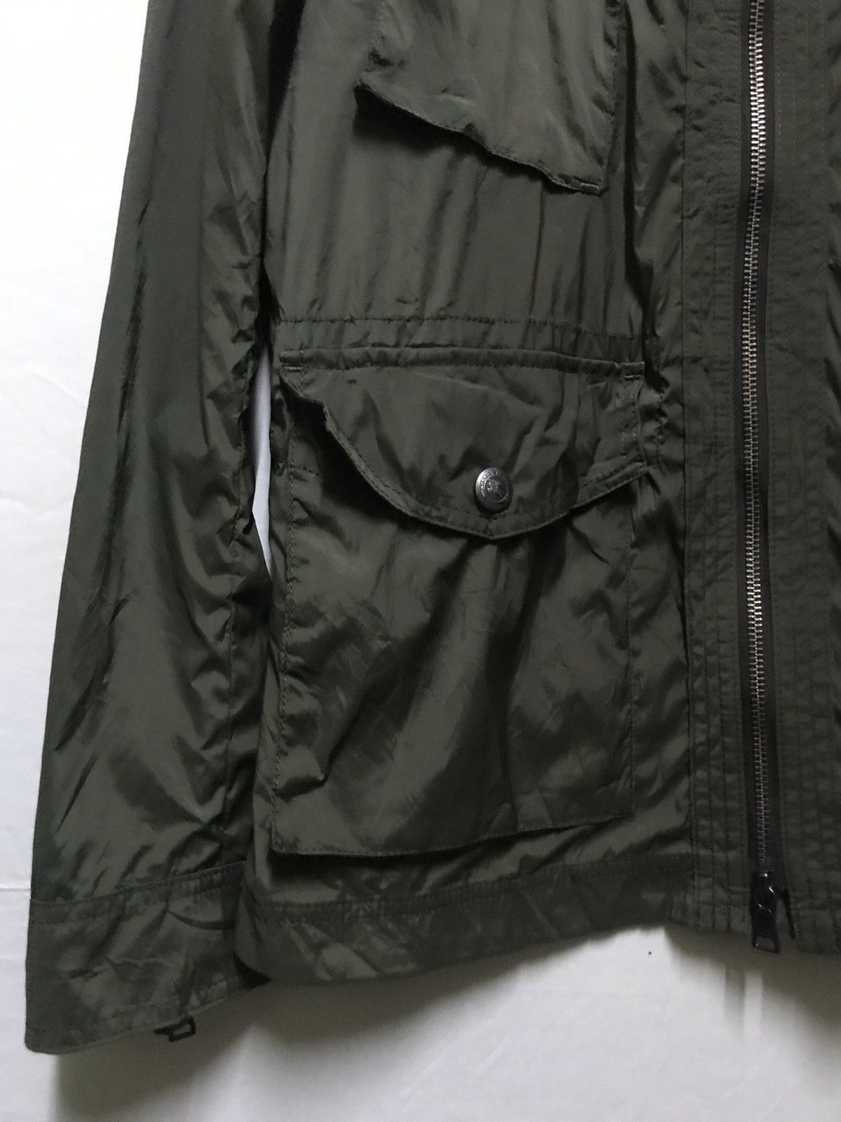 Black Label BURBERRY BLACK LABEL NYLON ZIPPER JACKET GREEN ARMY Size US M / EU 48-50 / 2 - 3 Thumbnail