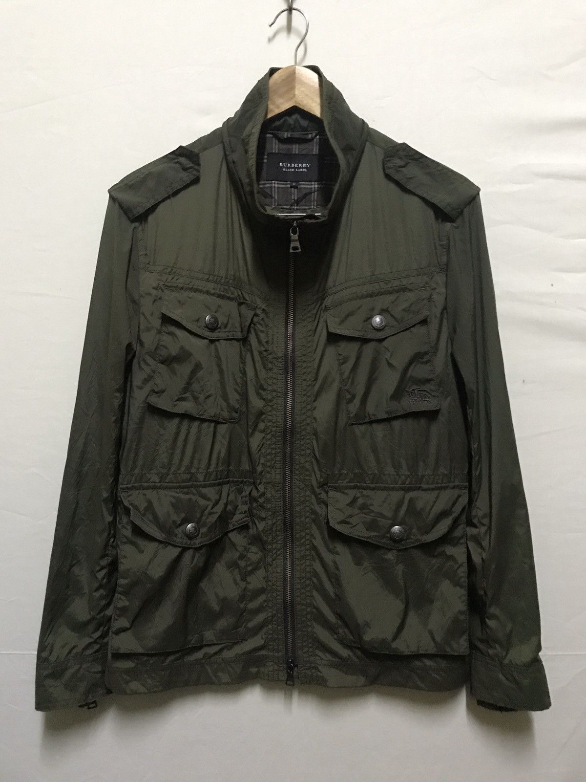 Black Label BURBERRY BLACK LABEL NYLON ZIPPER JACKET GREEN ARMY Size US M / EU 48-50 / 2 - 1 Thumbnail