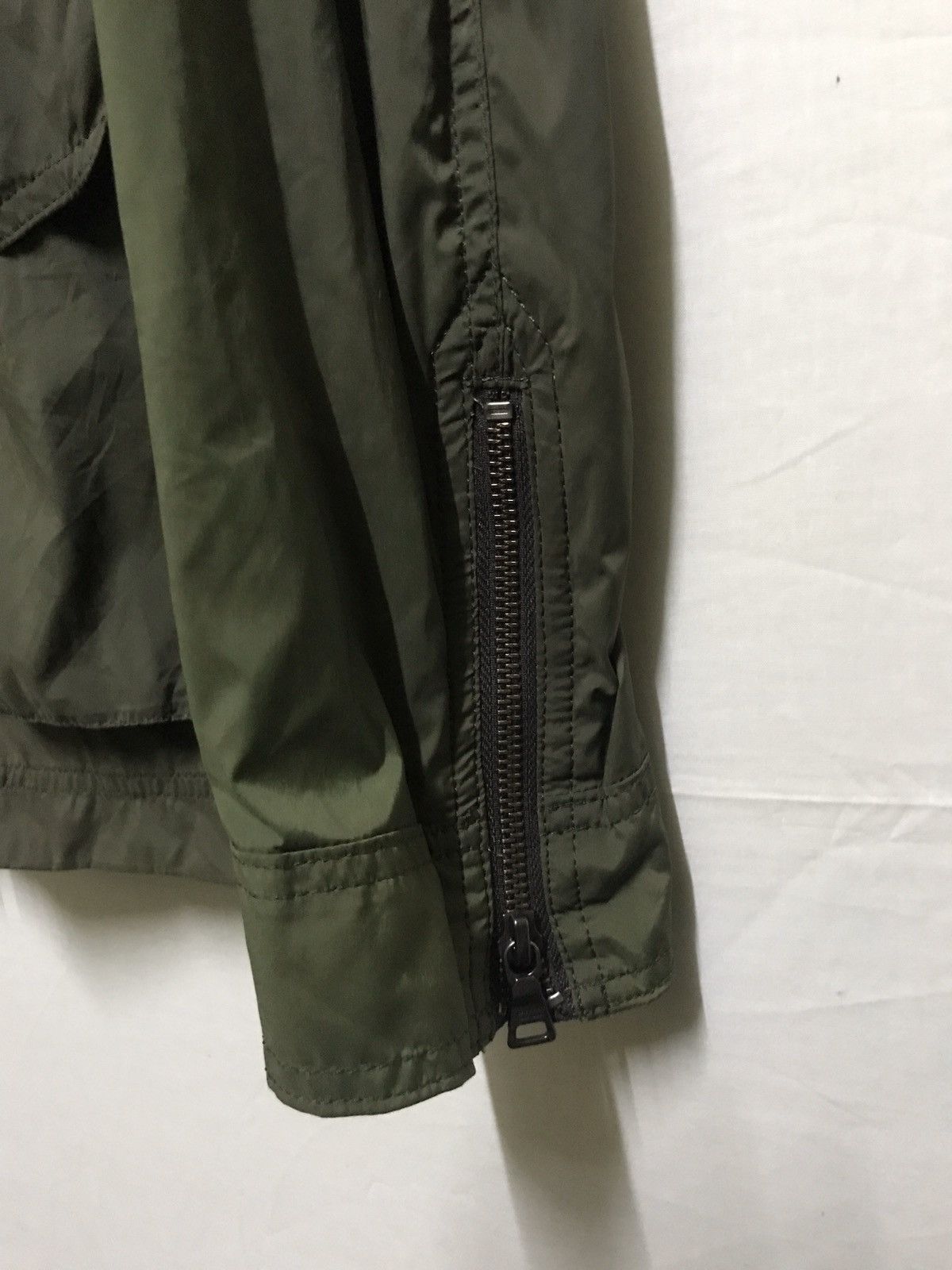 Black Label BURBERRY BLACK LABEL NYLON ZIPPER JACKET GREEN ARMY Size US M / EU 48-50 / 2 - 6 Thumbnail