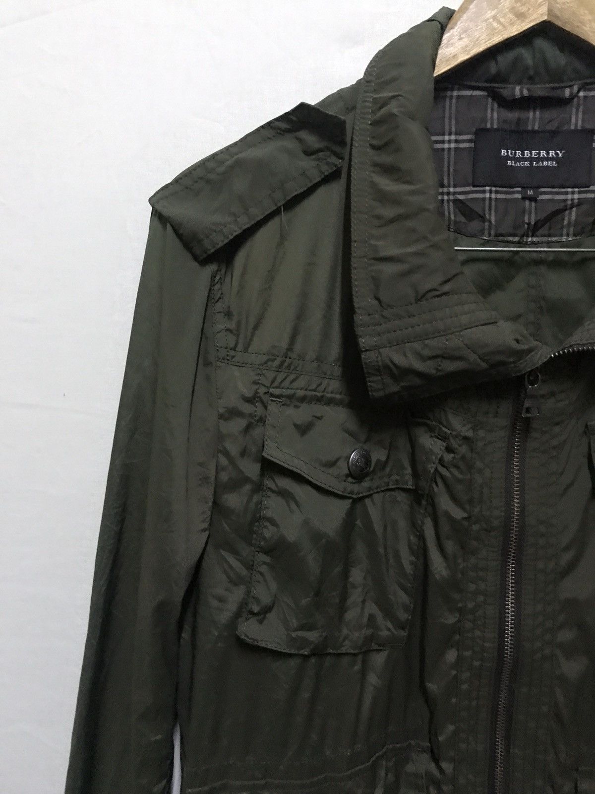 Black Label BURBERRY BLACK LABEL NYLON ZIPPER JACKET GREEN ARMY Size US M / EU 48-50 / 2 - 2 Thumbnail