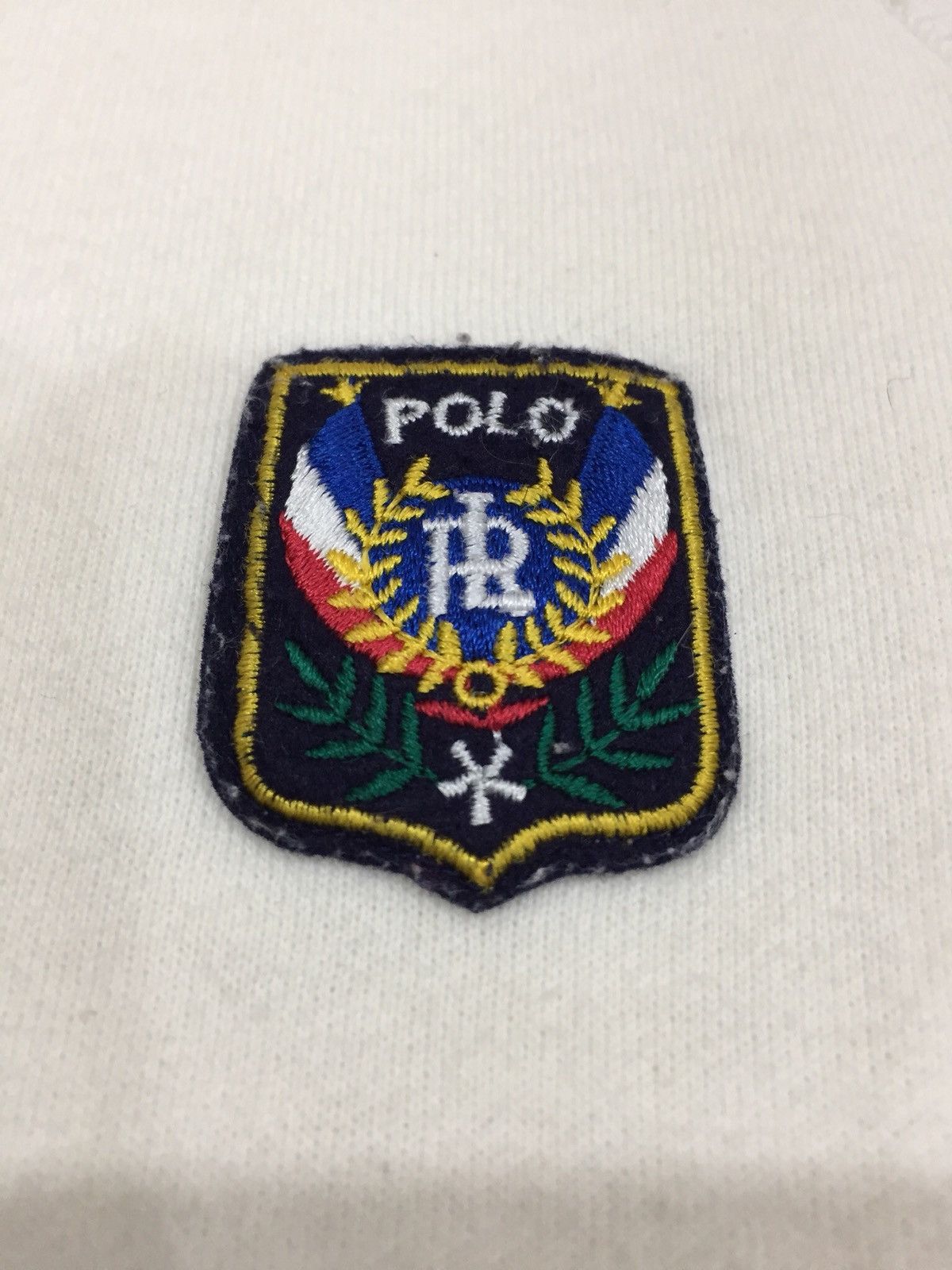Polo Ralph Lauren Vintage Polo Ralph Lauren uni crest sweatshirt pullover sz M Size US M / EU 48-50 / 2 - 2 Thumbnail