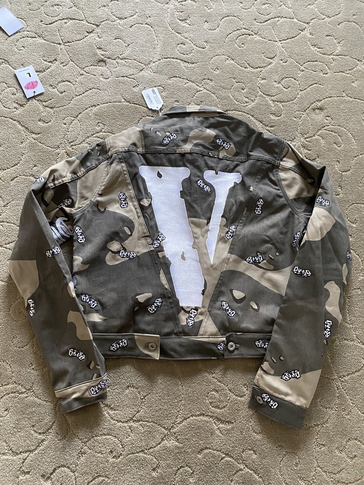 Vlone Unreleased vlone camo jacket Size US M / EU 48-50 / 2 - 5 Thumbnail