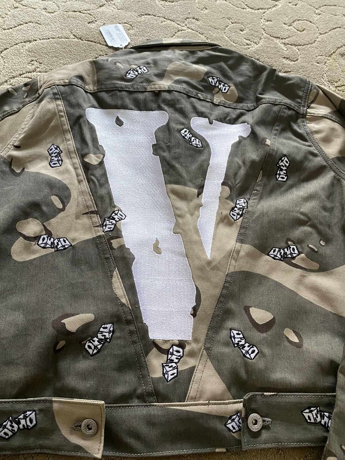 Vlone Unreleased vlone camo jacket Size US M / EU 48-50 / 2 - 6 Thumbnail