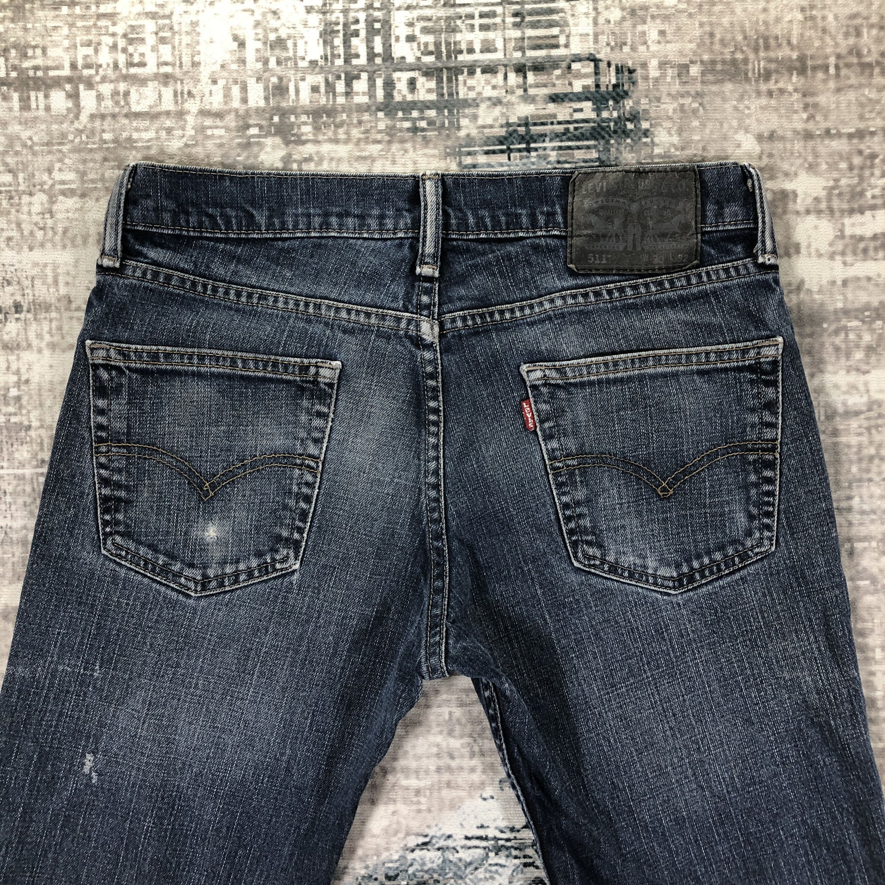 Levi's Vintage Levis 511 Jeans Faded Blue Size US 31 - 4 Thumbnail