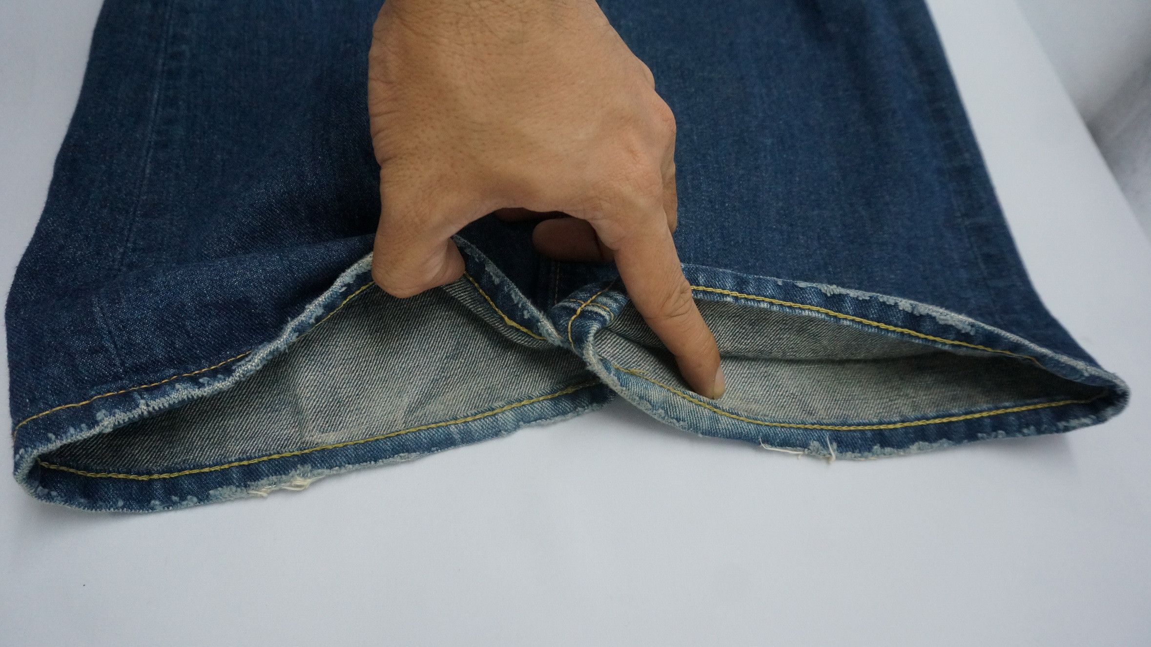 Lee RareVtg! Flared Lee Riders BootCut Worn Denim Made in Japan Size US 32 / EU 48 - 24 Thumbnail