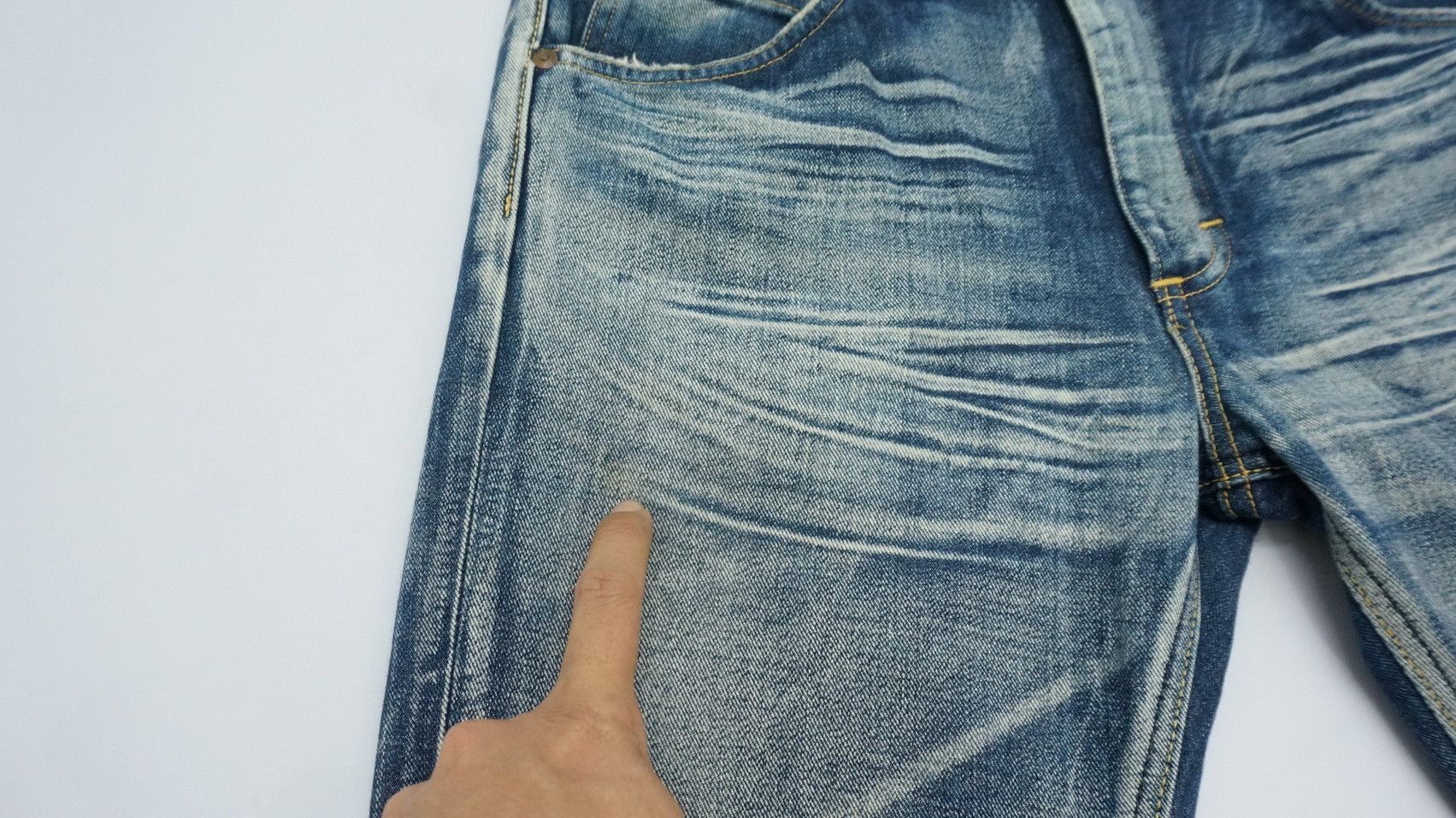Lee RareVtg! Flared Lee Riders BootCut Worn Denim Made in Japan Size US 32 / EU 48 - 25 Thumbnail