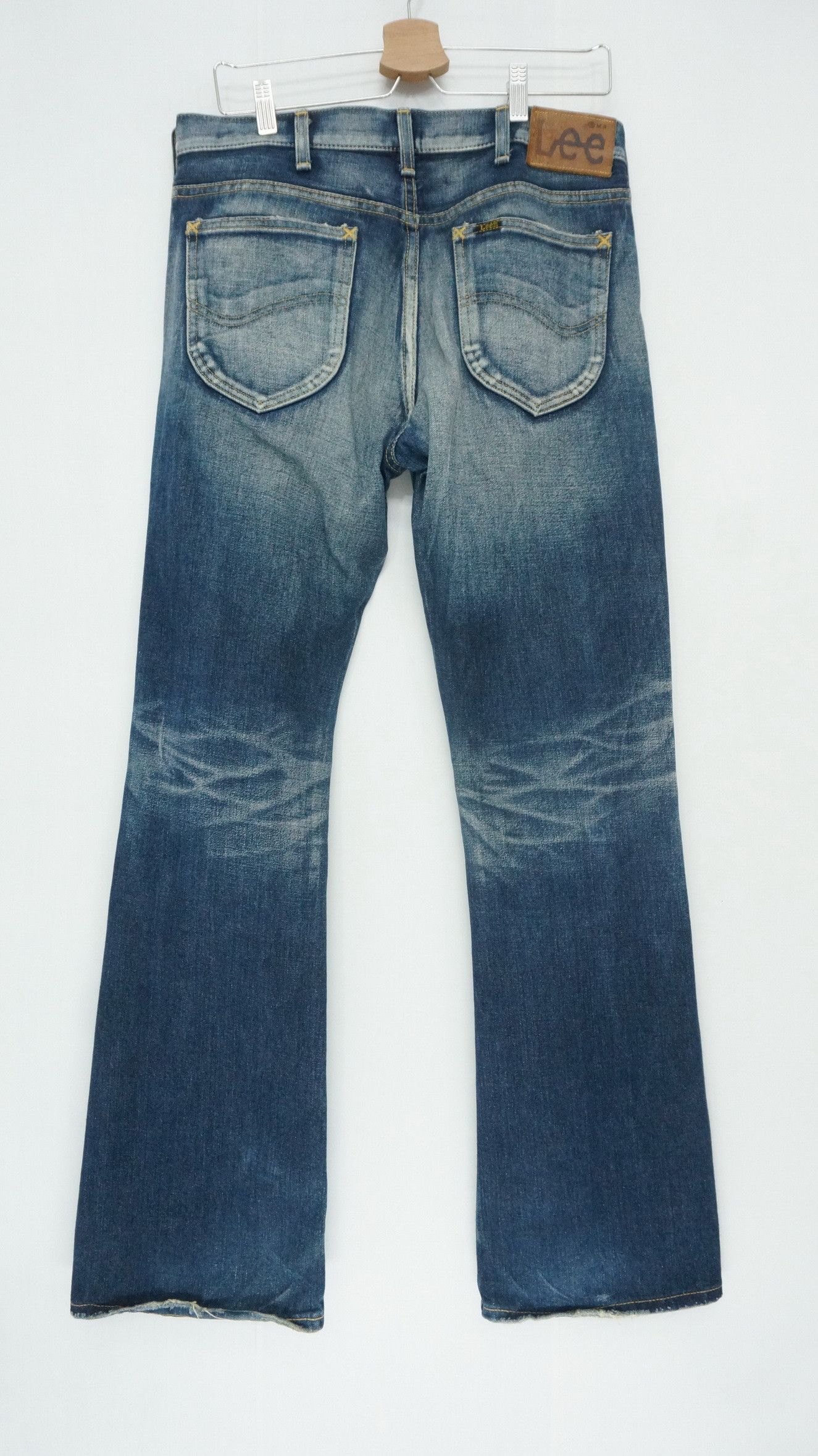 Lee RareVtg! Flared Lee Riders BootCut Worn Denim Made in Japan Size US 32 / EU 48 - 1 Thumbnail