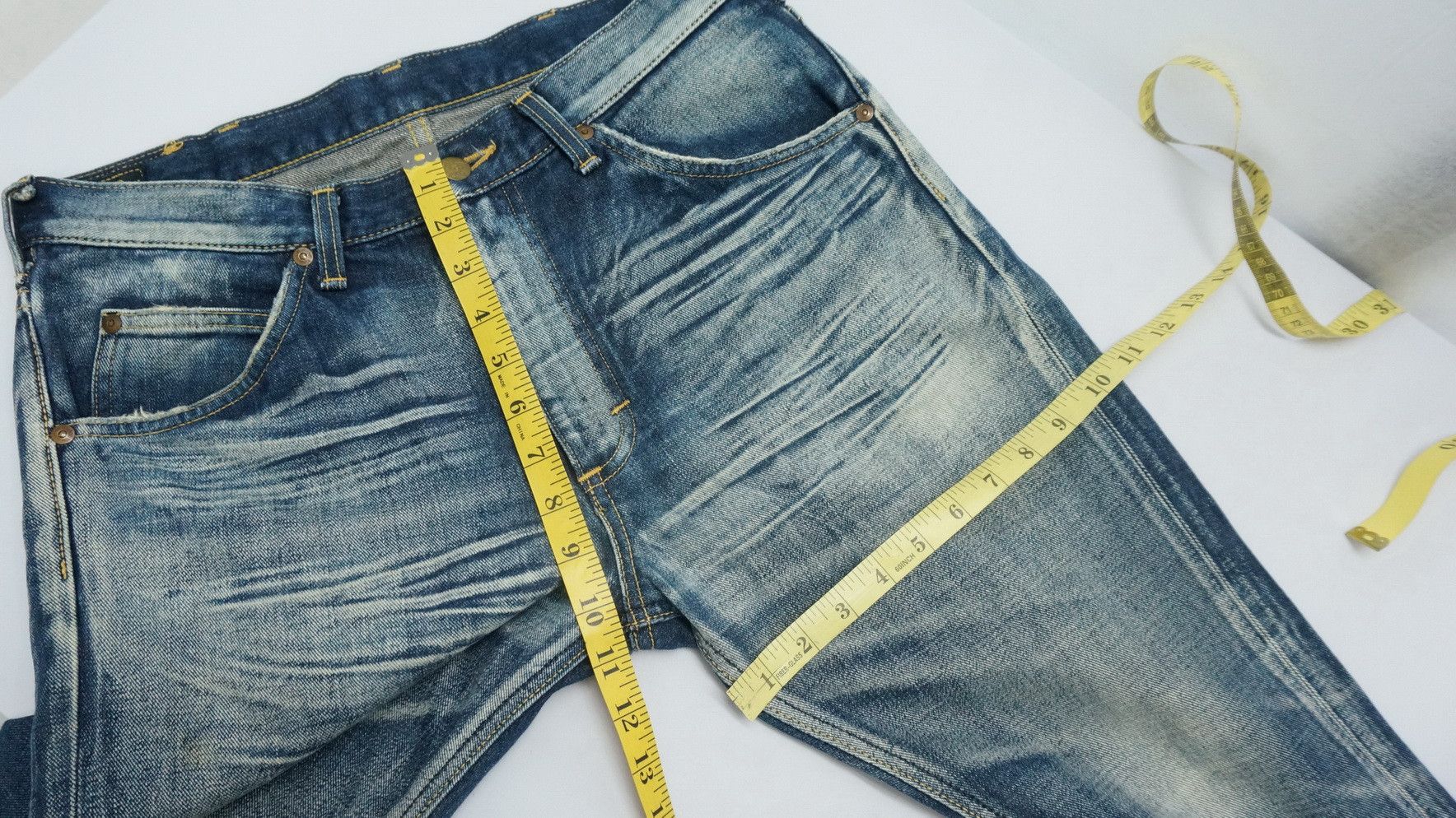 Lee RareVtg! Flared Lee Riders BootCut Worn Denim Made in Japan Size US 32 / EU 48 - 16 Thumbnail