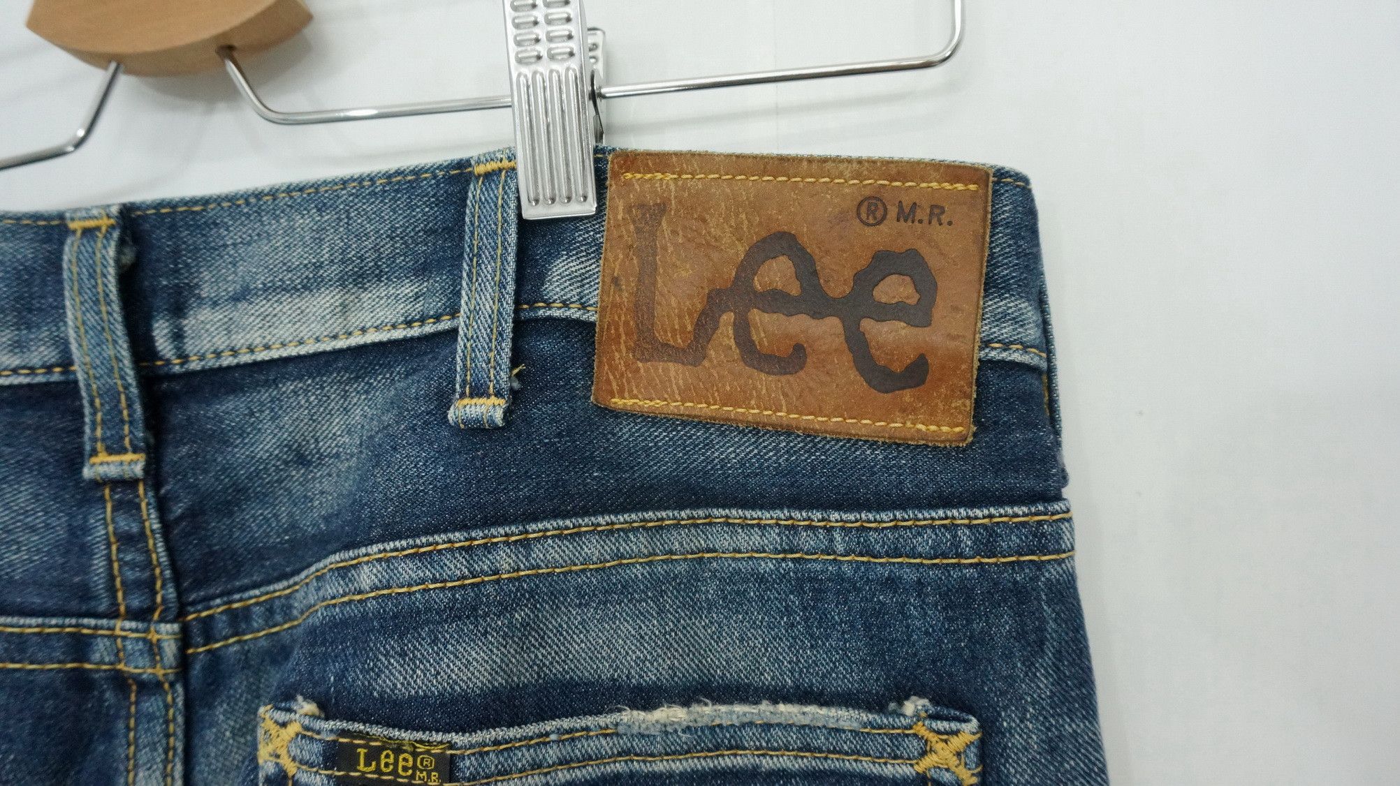 Lee RareVtg! Flared Lee Riders BootCut Worn Denim Made in Japan Size US 32 / EU 48 - 14 Thumbnail