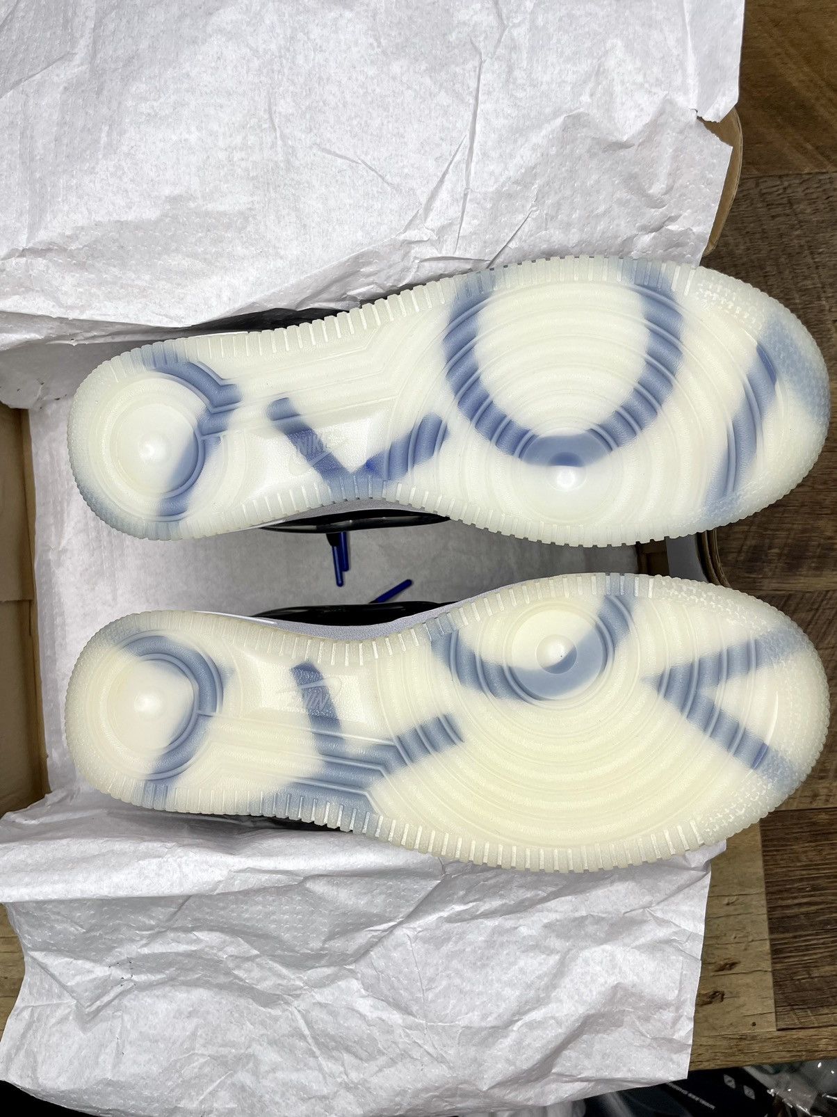 Nike PlayStation Air Force 1 low QS 2018 Size US 9.5 / EU 42-43 - 5 Thumbnail