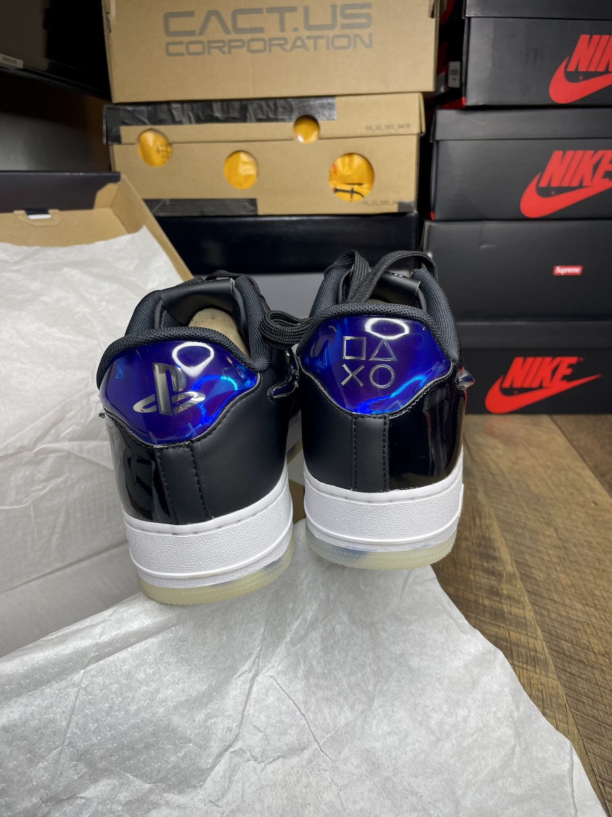 Nike PlayStation Air Force 1 low QS 2018 Size US 9.5 / EU 42-43 - 7 Thumbnail