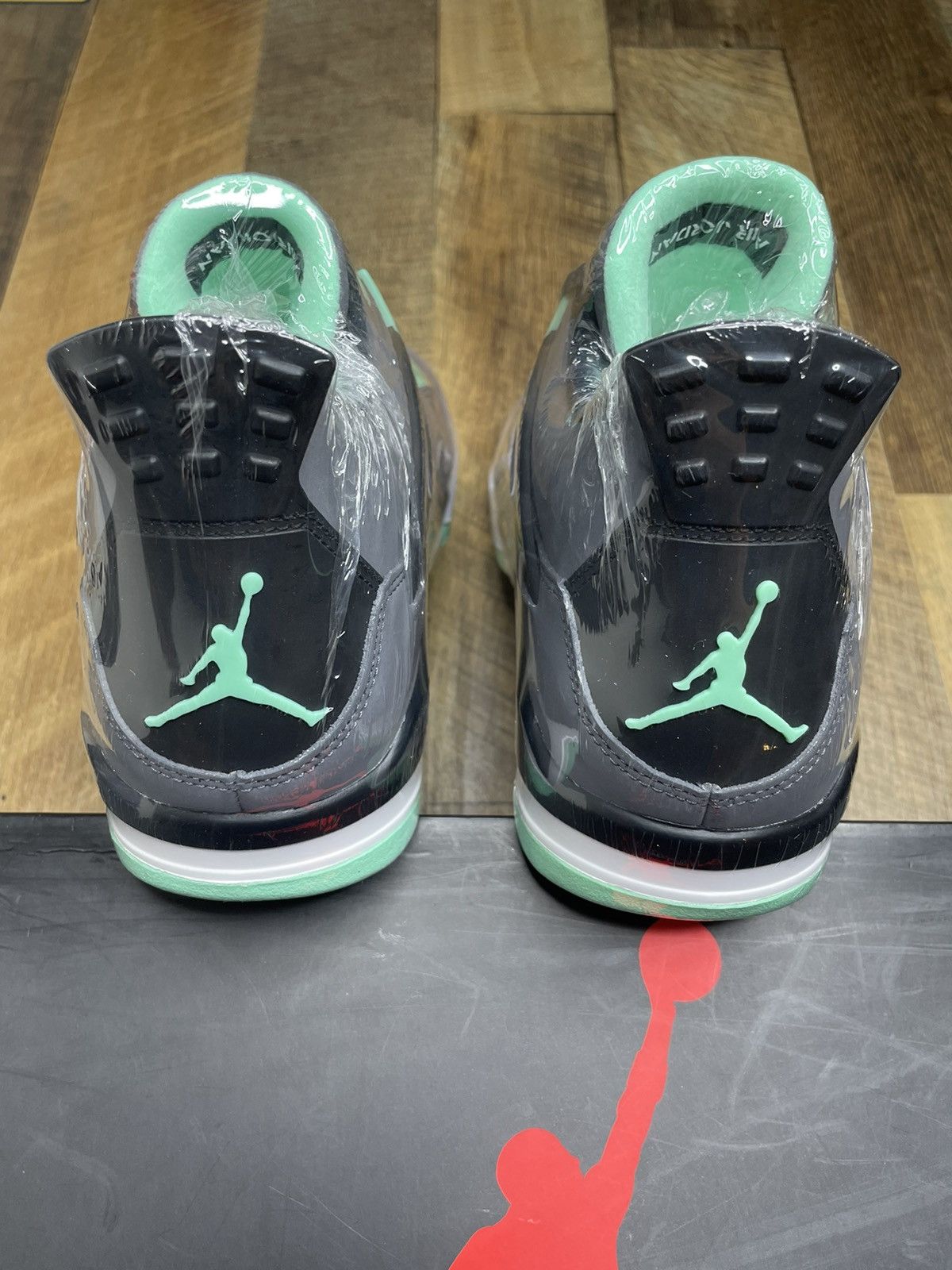 Jordan Brand Air Jordan 4 Retro Green Glow 2013 Size US 11.5 / EU 44-45 - 5 Thumbnail