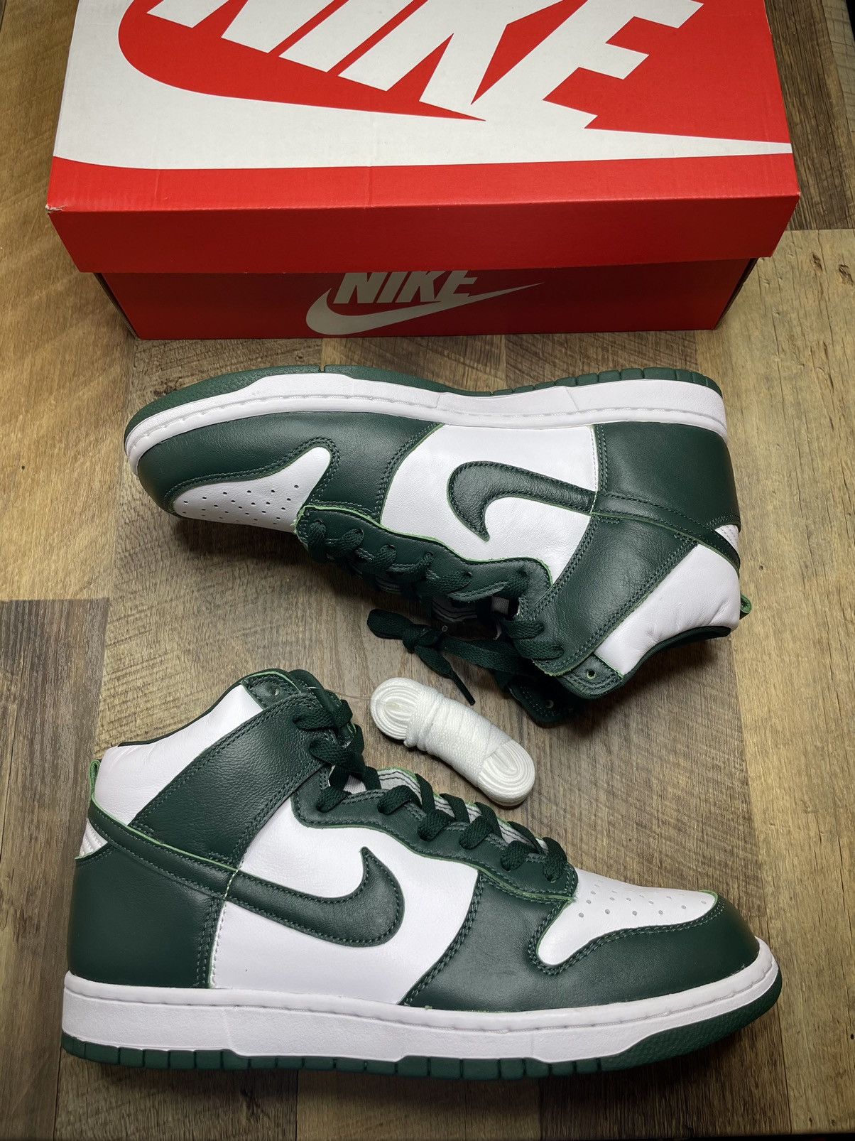 Nike Nike dunk high Spartan green 2020 retro Size US 11 / EU 44 - 1 Thumbnail