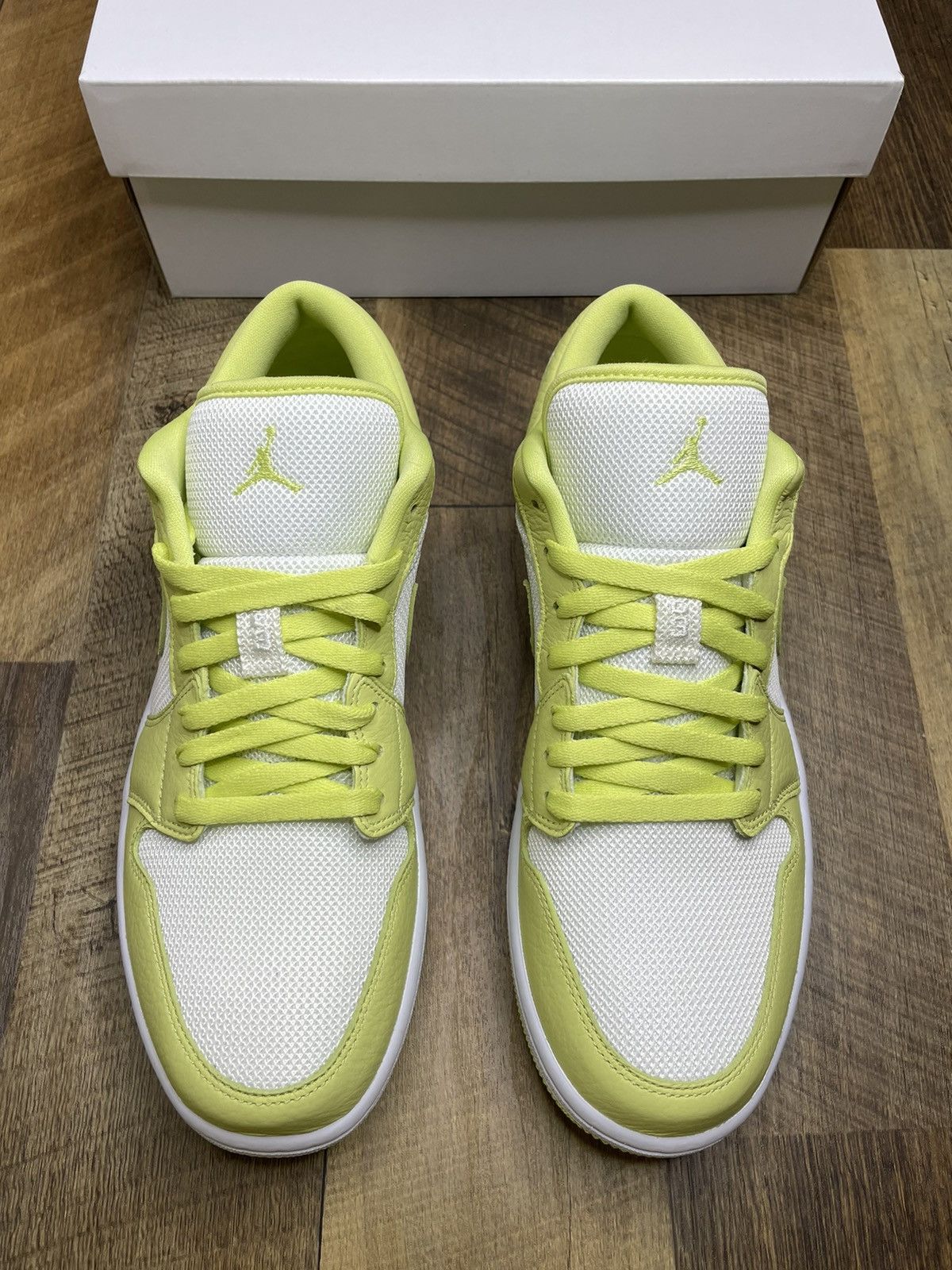 Jordan Brand Air Jordan 1 low limelight 2021 wmns exclusive Size US 12 / EU 45 - 2 Thumbnail