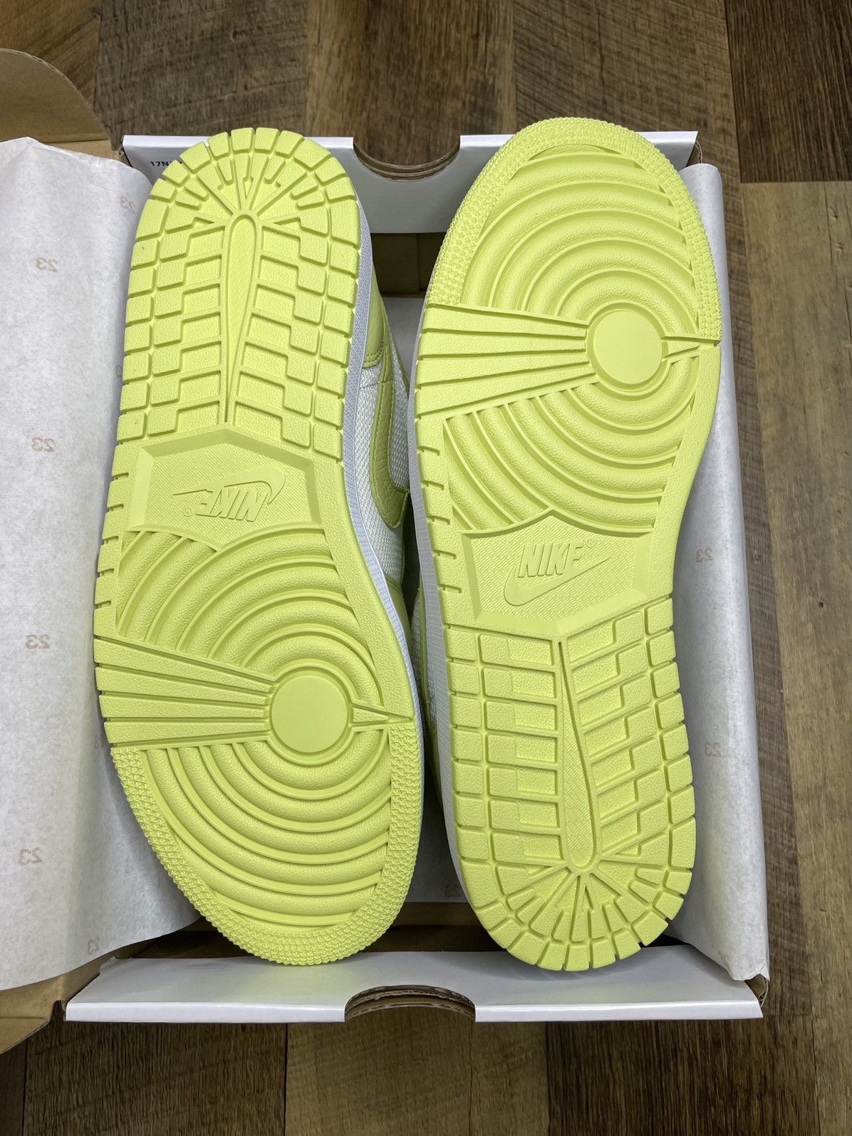 Jordan Brand Air Jordan 1 low limelight 2021 wmns exclusive Size US 12 / EU 45 - 4 Thumbnail