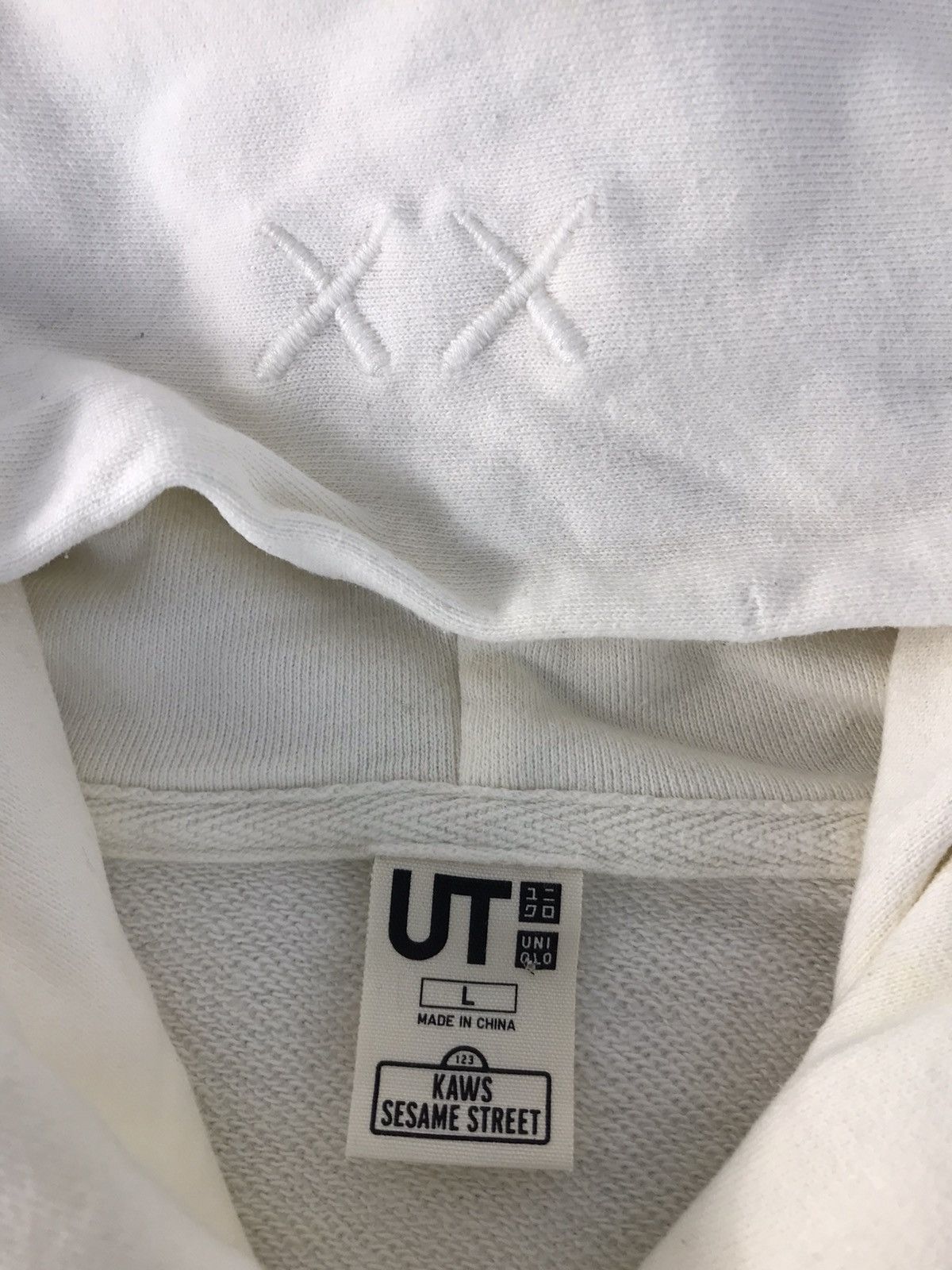 Kaws × Uniqlo Sweatshirt UT X Kaws Sesame Street One Family Hoodie Style Size US M / EU 48-50 / 2 - 6 Thumbnail